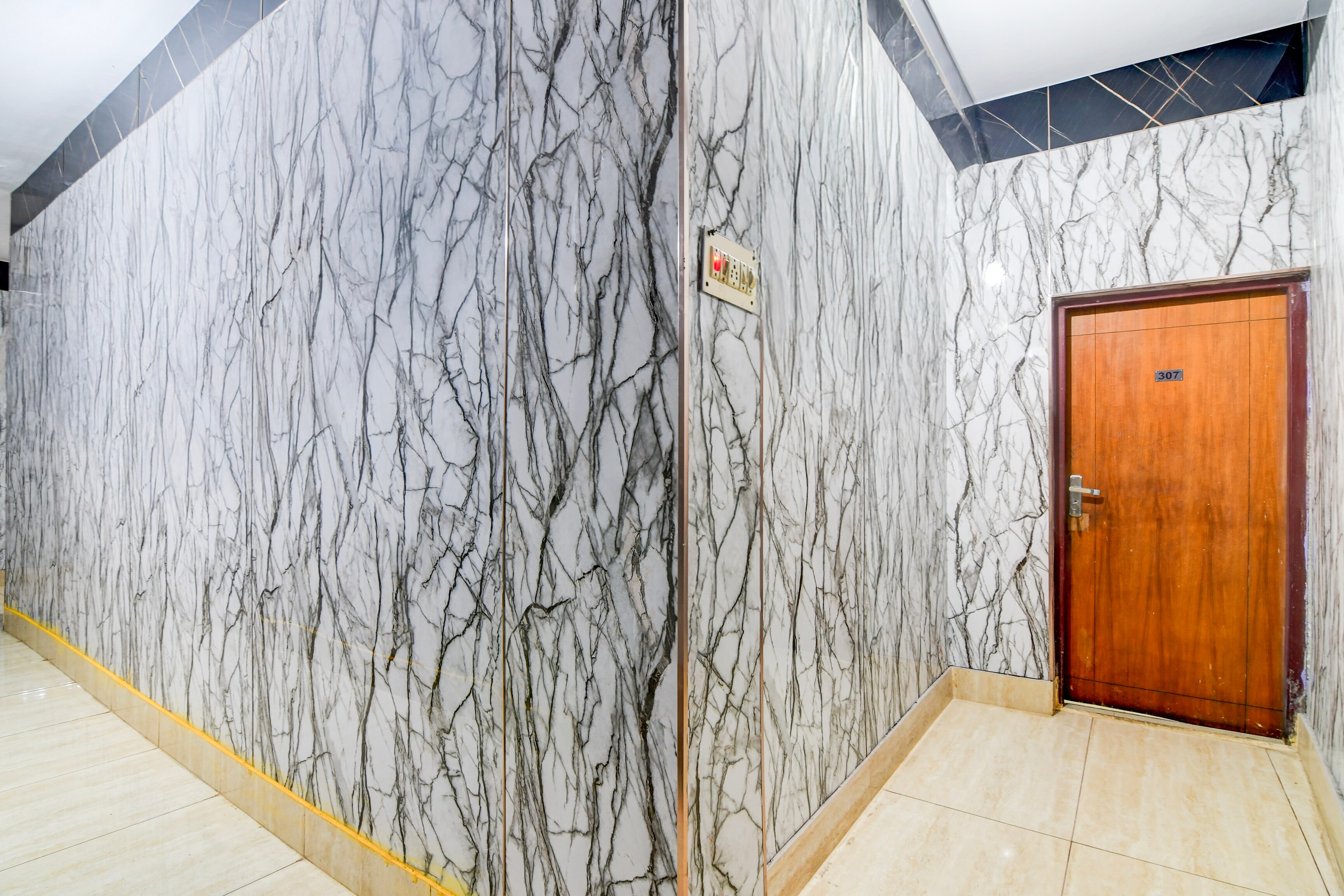 Super Hotel O Serampore Railway Station Formerly Rupashi Guest House in Hoogly