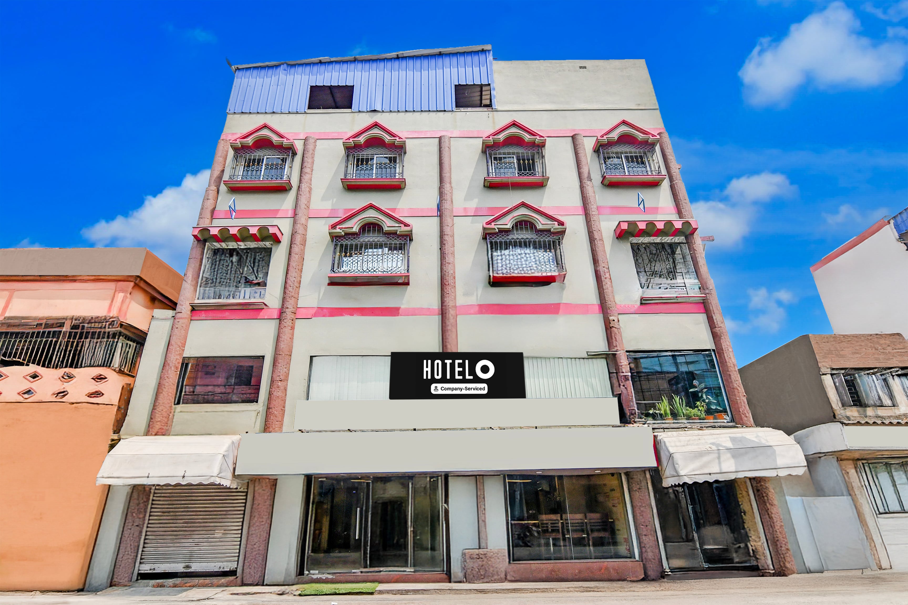 Super Hotel O Serampore Railway Station Formerly Rupashi Guest House in Hoogly