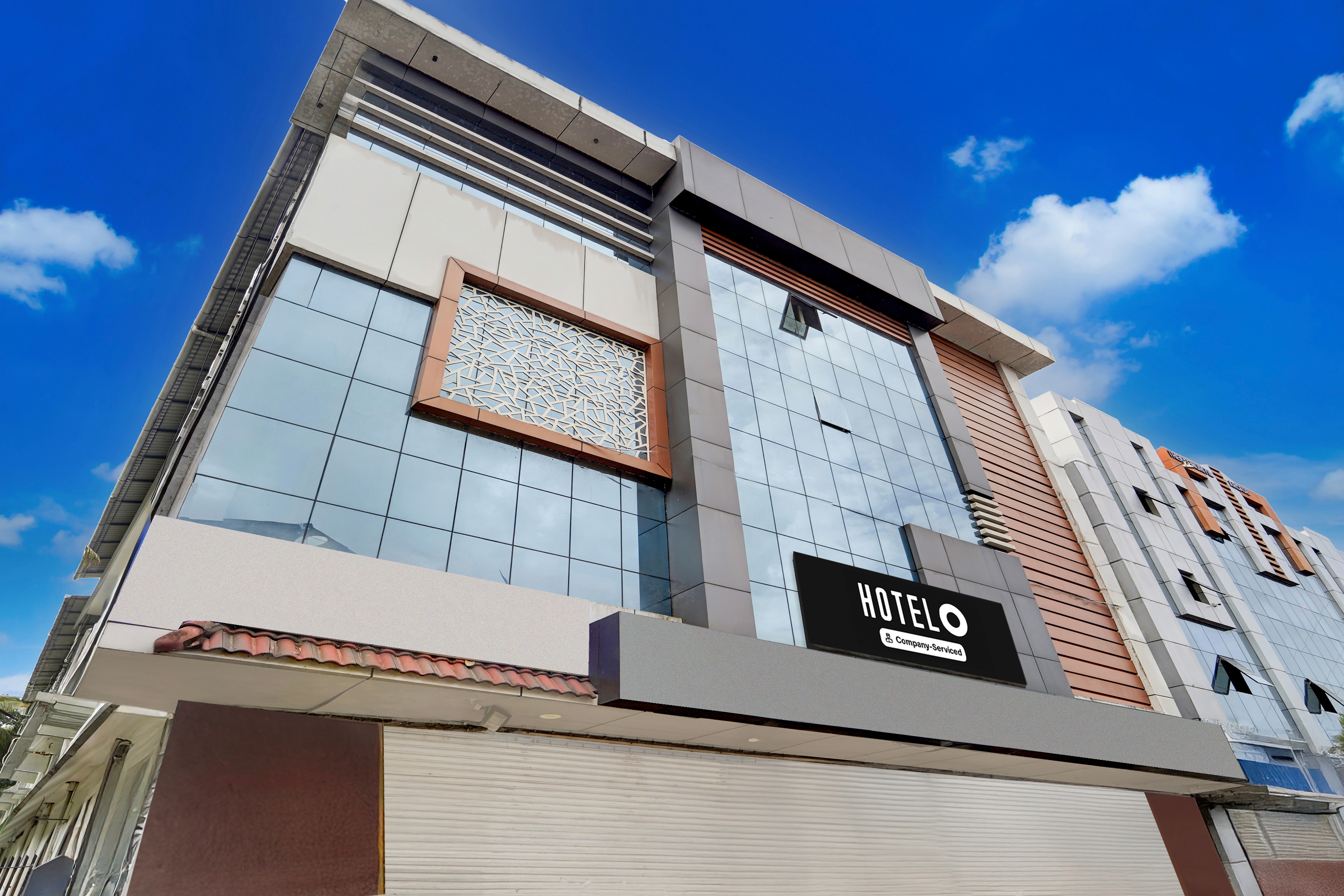 Super Hotel O Pathanamthitta Near Mahatma Gandhi Statue in Pathanamthitta