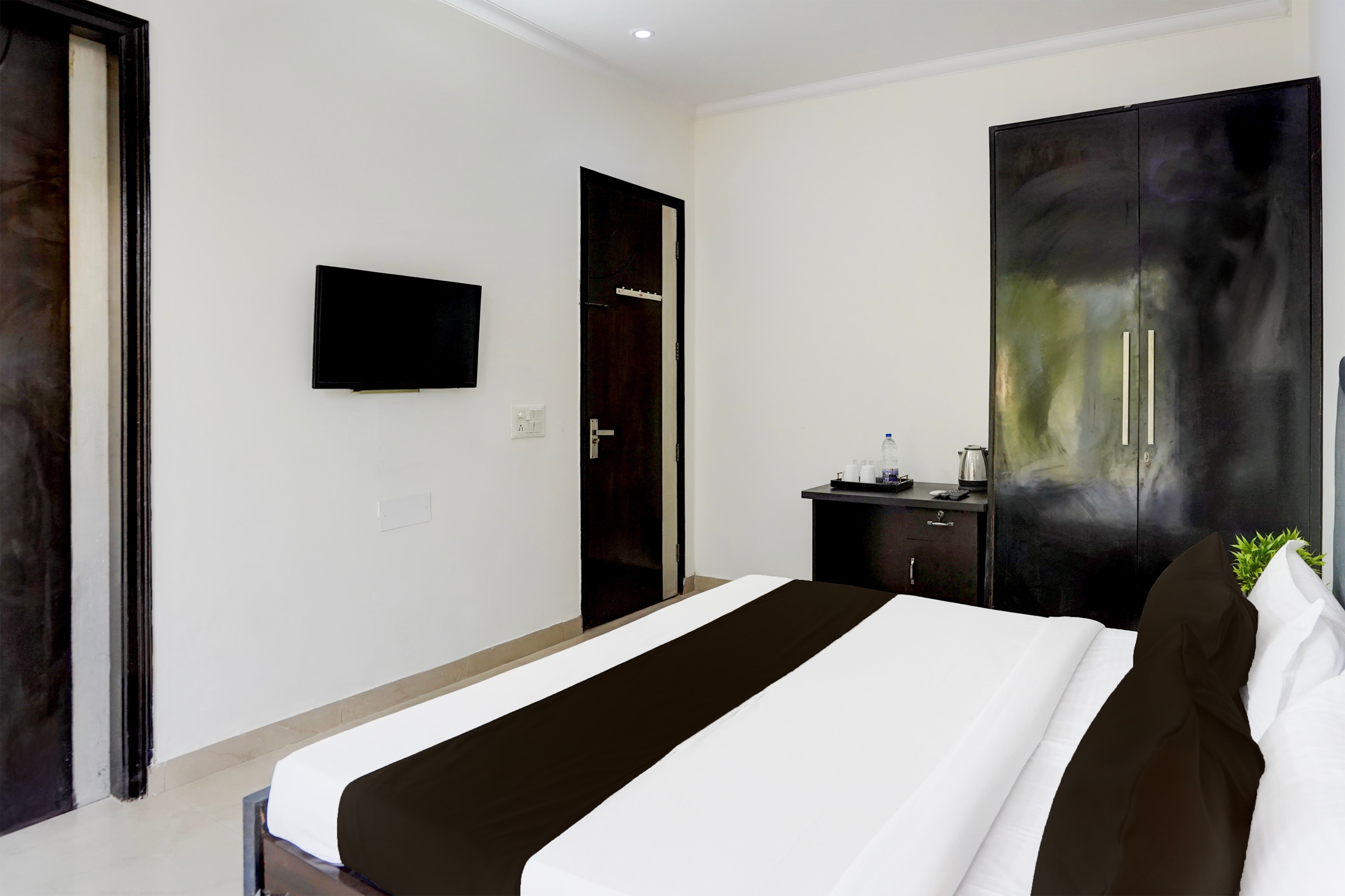 Super Townhouse Sector 53 Golf Course Road in Gurgaon