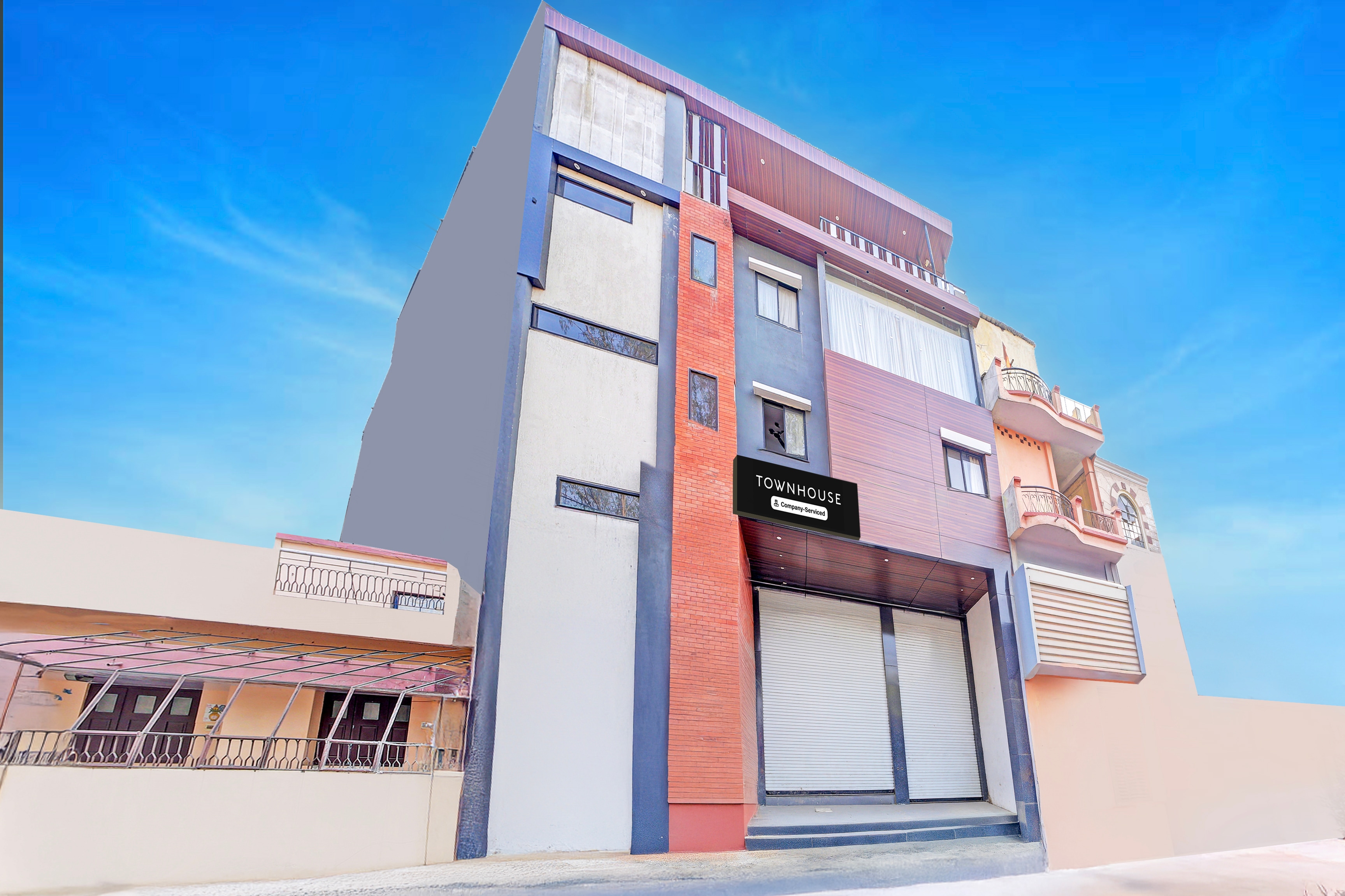 Super Townhouse LIG Main Road Indore in Indore