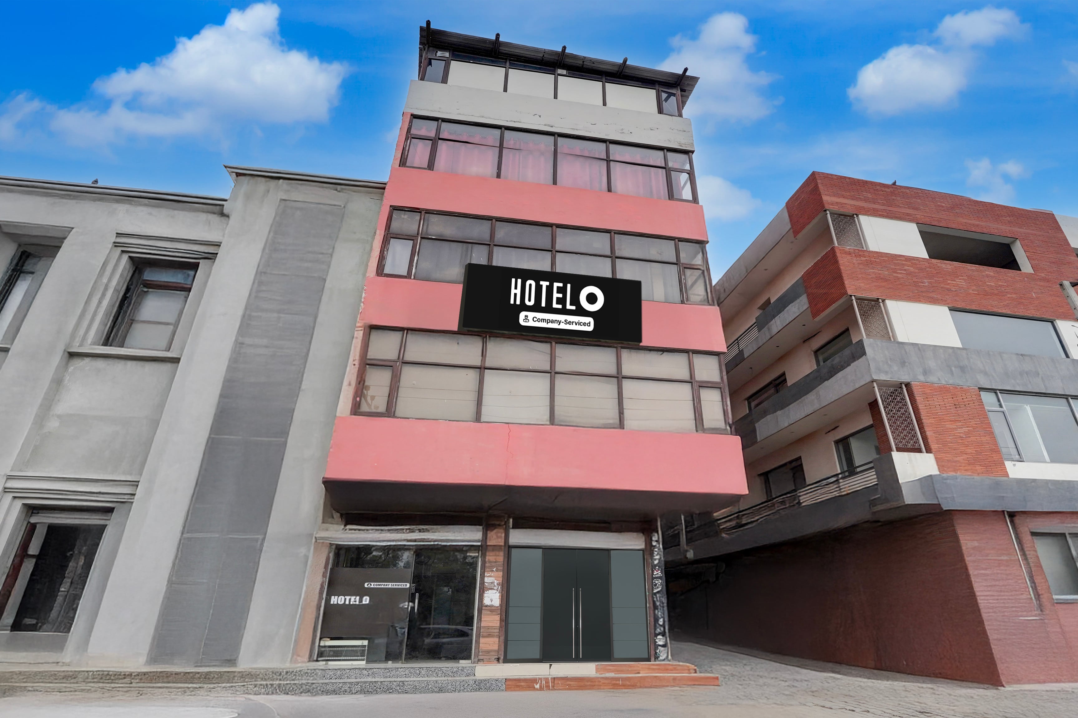 Super Hotel O Sector 58 Mohali Formerly Hotel Alpha in Mohali