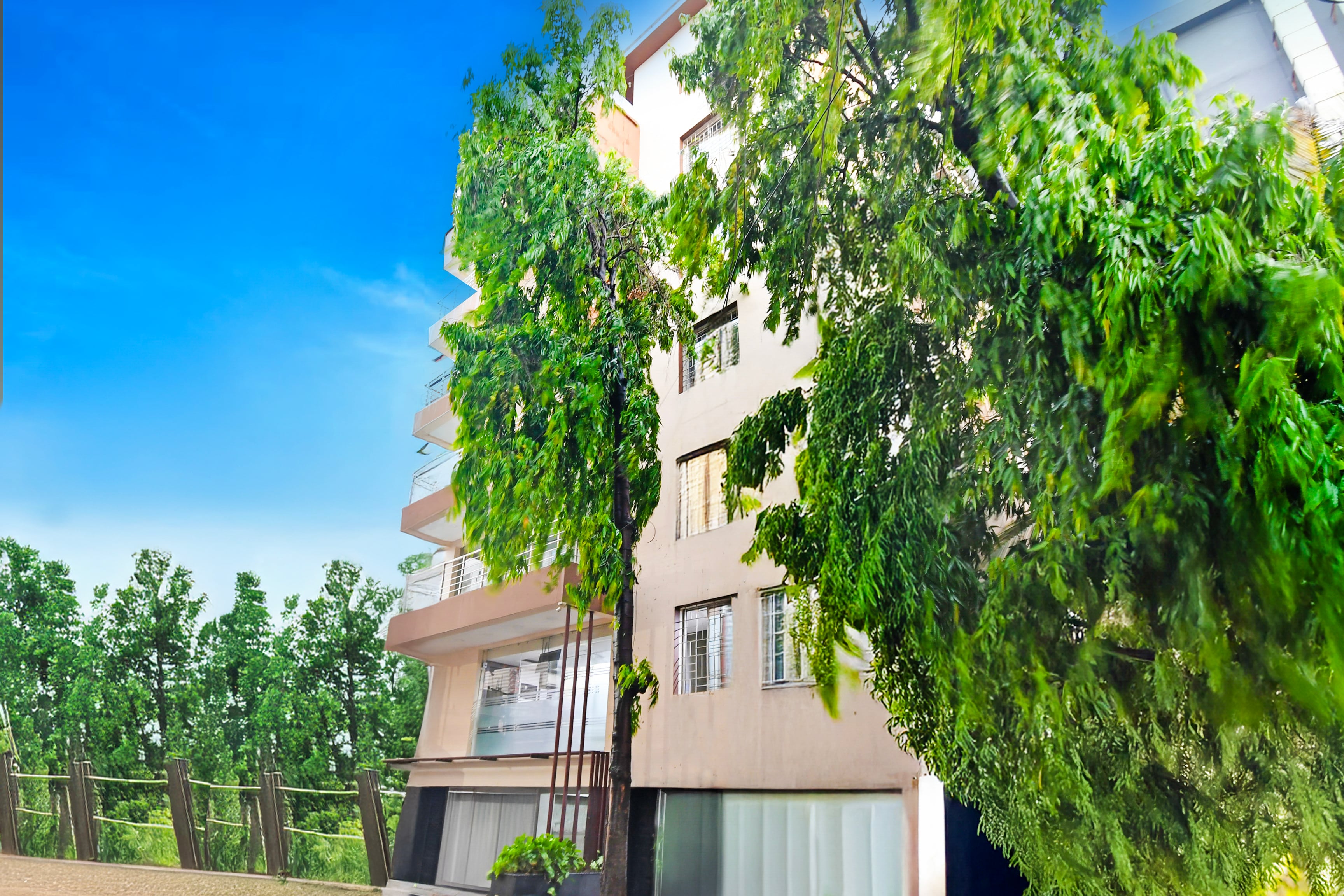 Super Townhouse Sahayogi Nagar Near Big Bazaar in Dhanbad