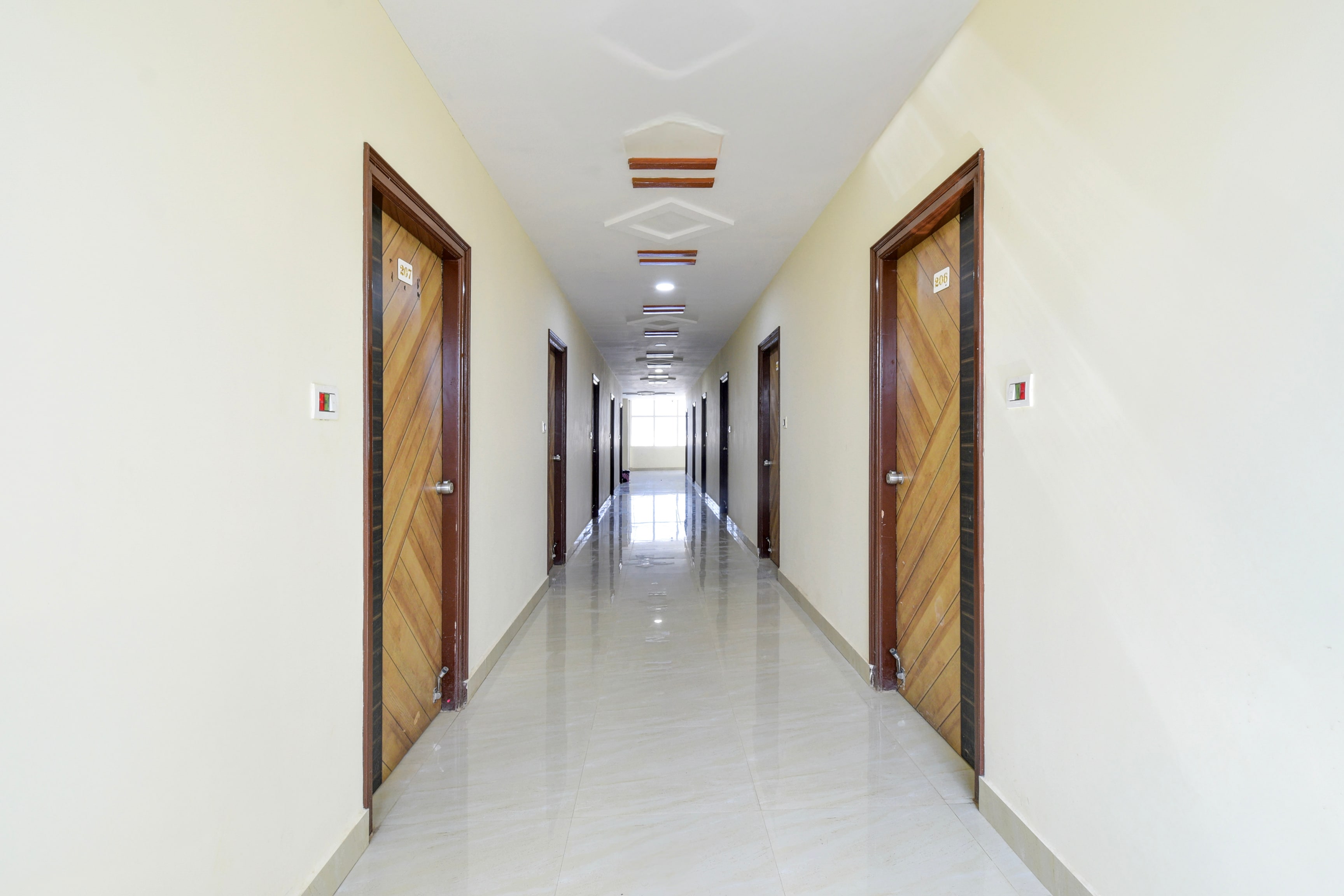 Super Hotel O Bolligudem in Hyderabad