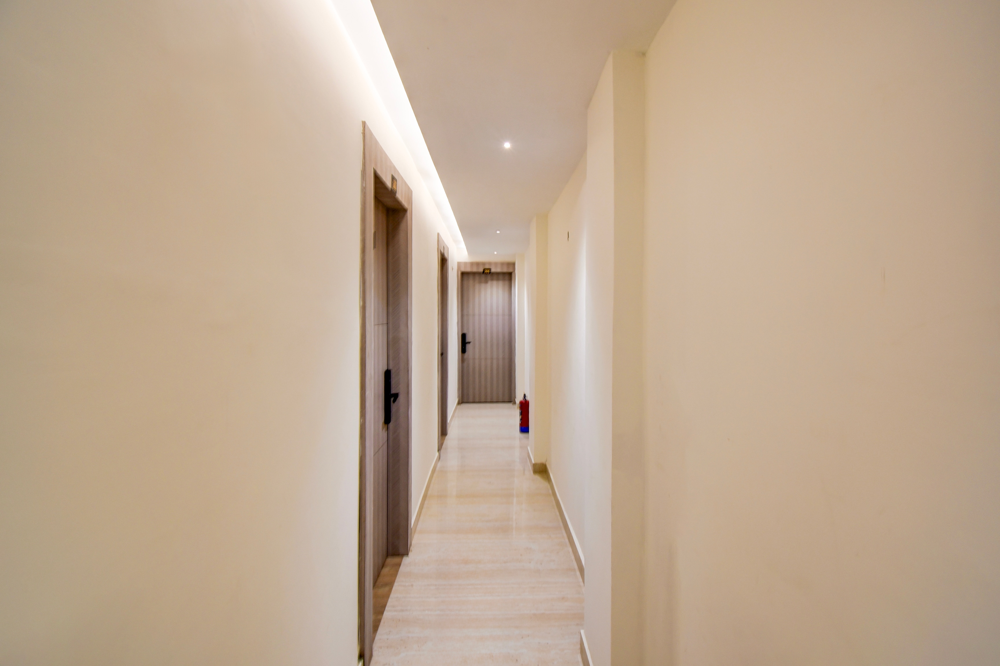 Super Townhouse Bairhana Road Prayagraj in Prayagraj