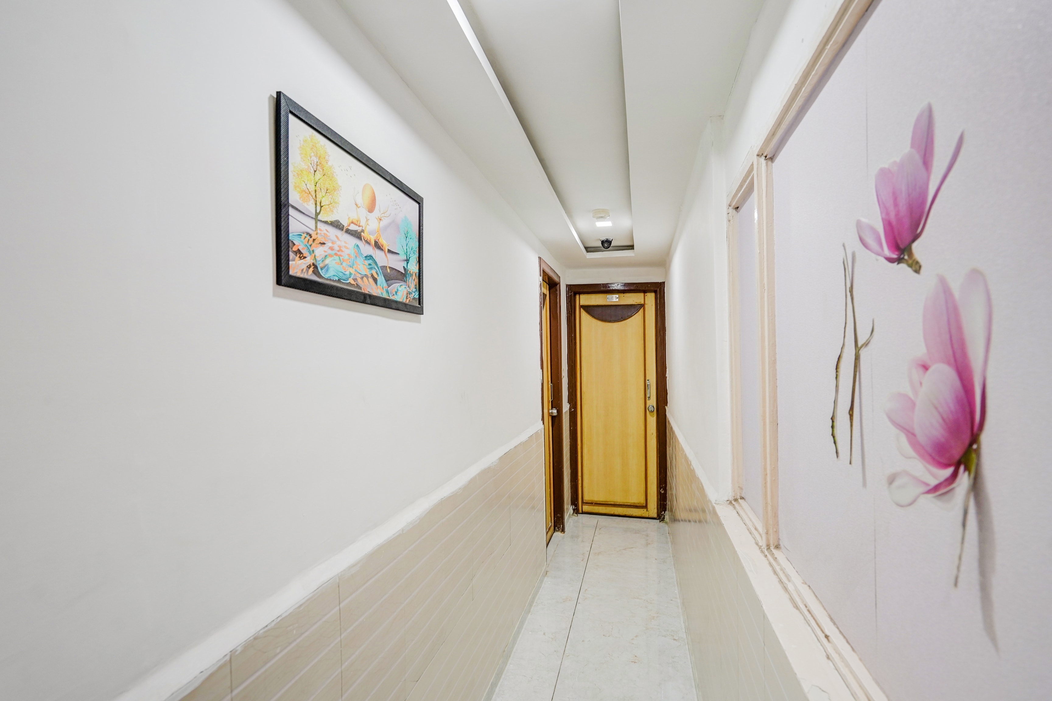 Super Collection O Maninagar East Formerly Maninagar Residency in Ahmedabad