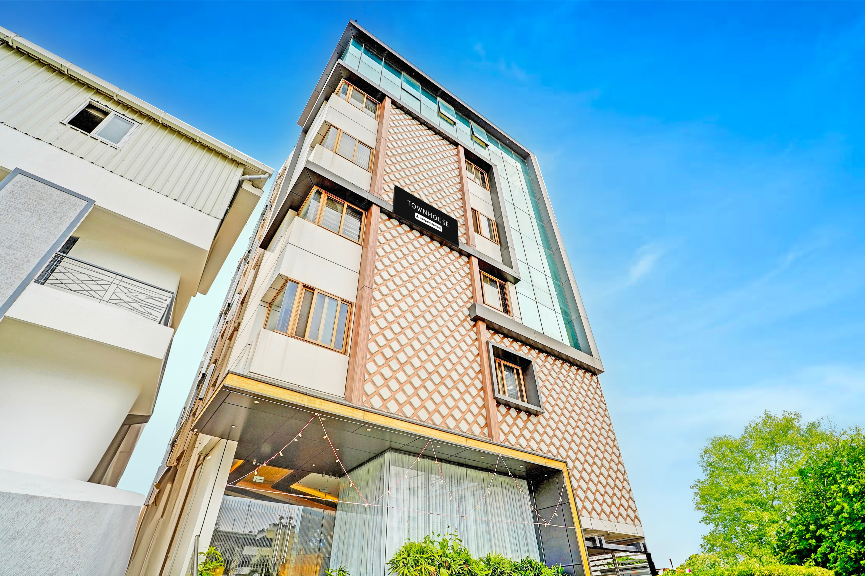 Super Townhouse Indiranagar in Bangalore