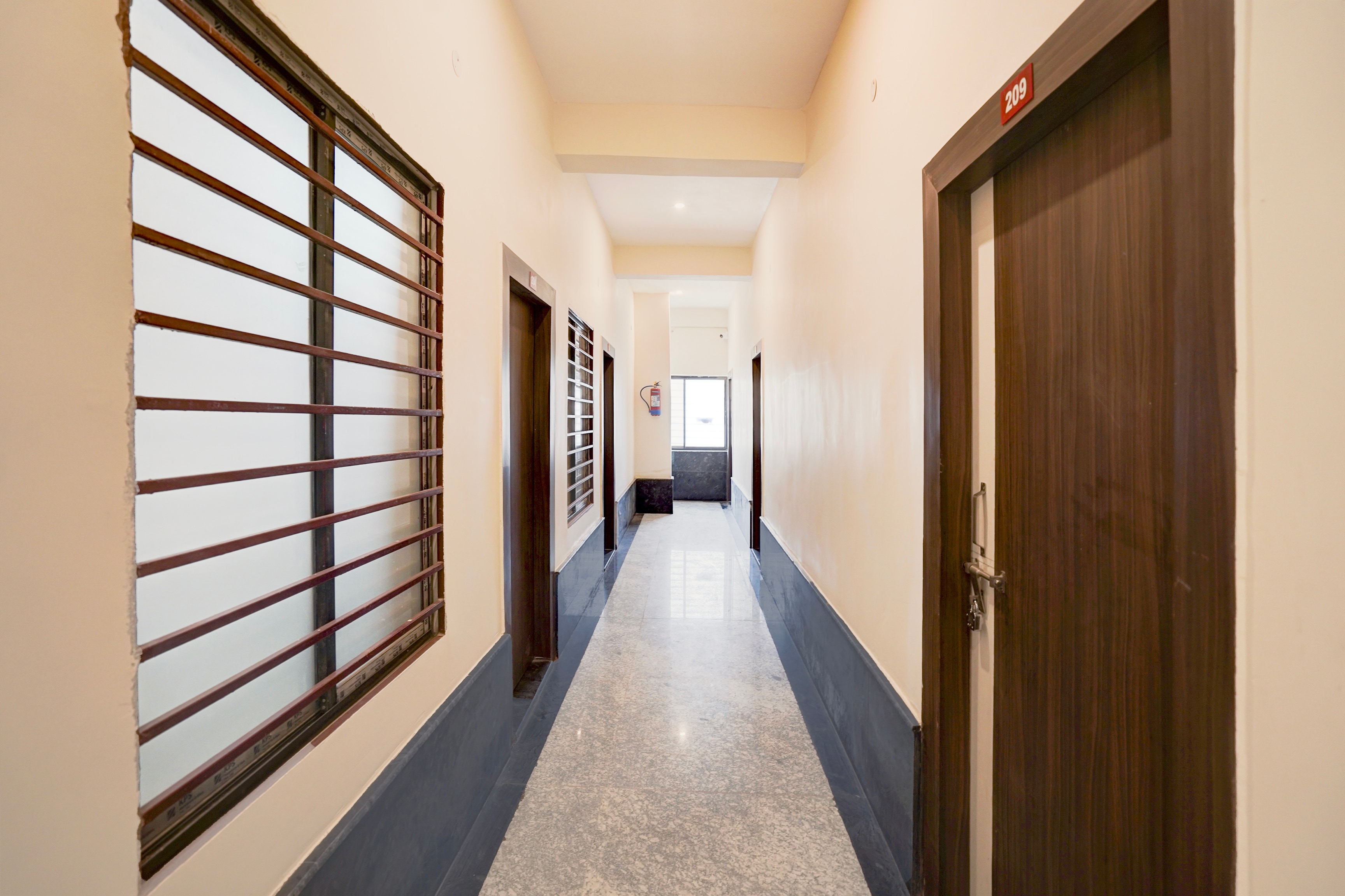 Super Collection O Salori in Prayagraj