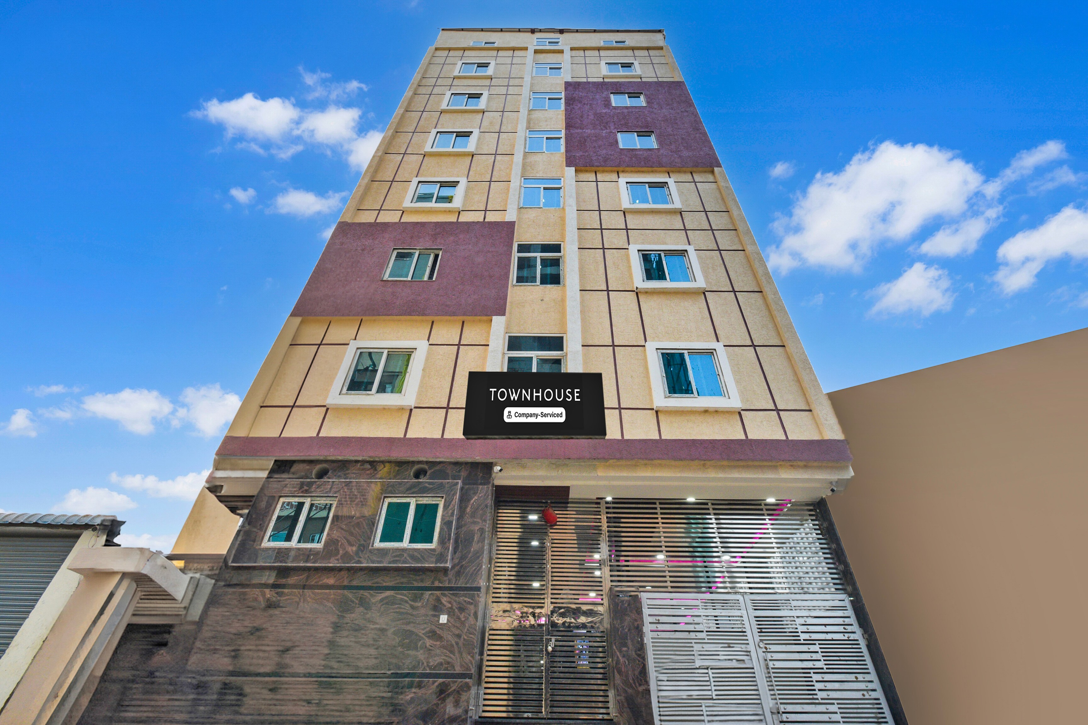 Super Townhouse Kokapet Formerly Aarian Tej Nilayam in Hyderabad