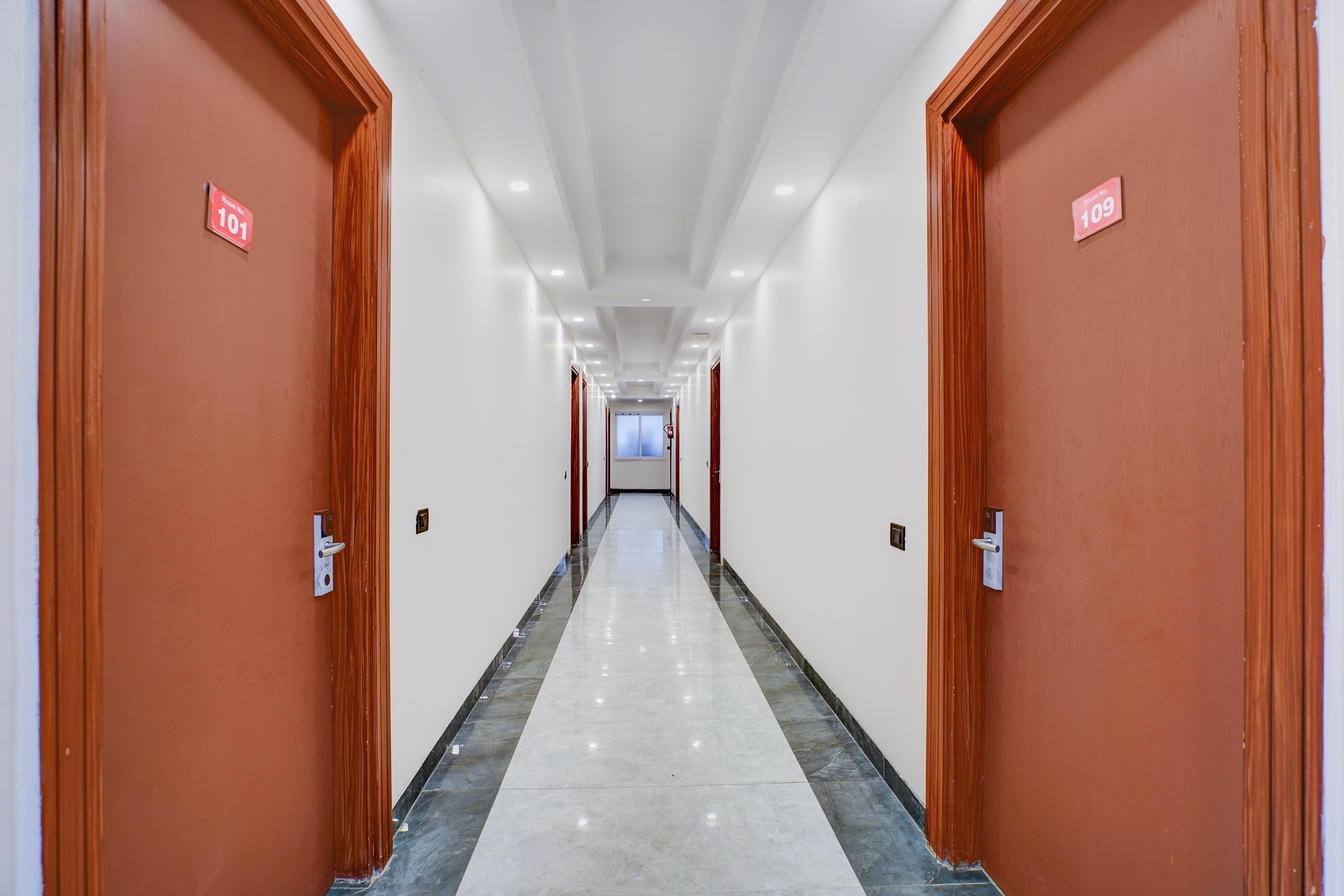 Super Hotel O Expo Mart Ansal Golf Link 1 in Noida