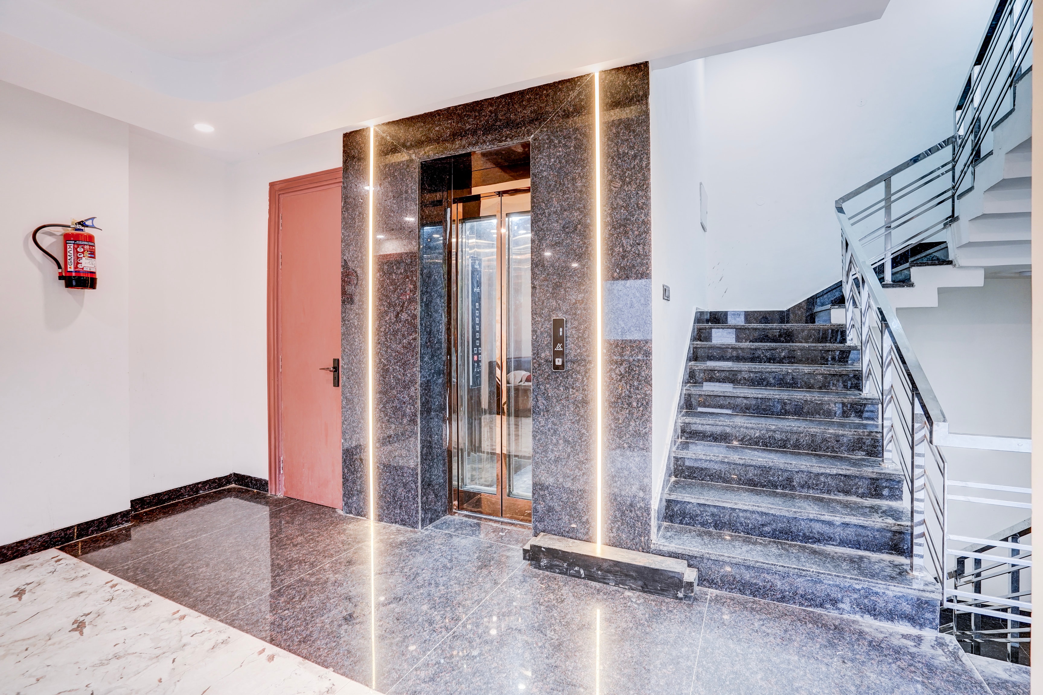 Super Hotel O Expo Mart Ansal Golf Link 1 in Noida