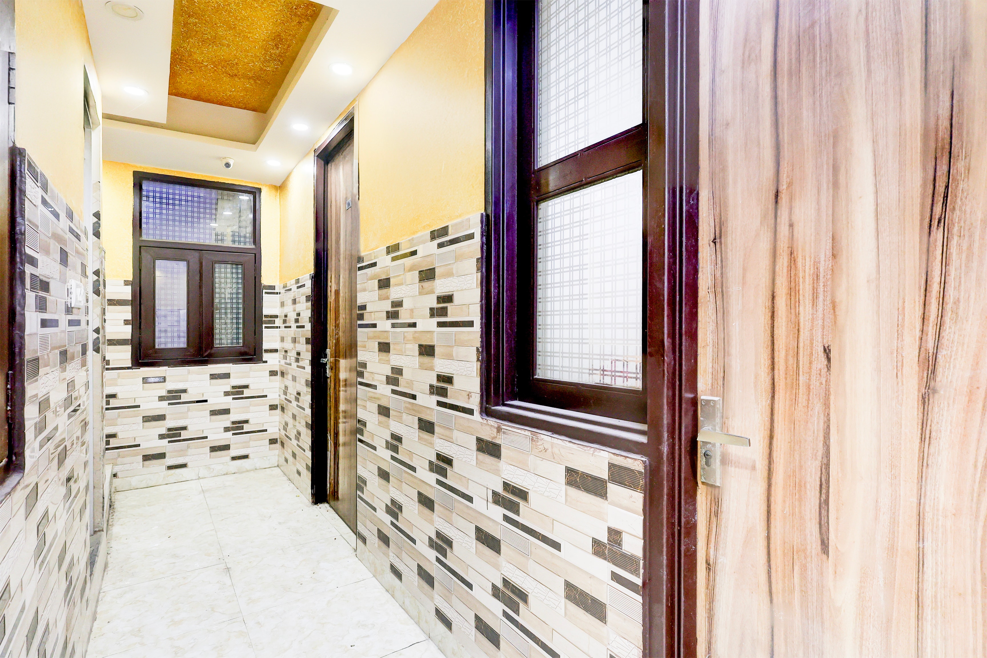 Super Hotel O Fazalpur in Delhi