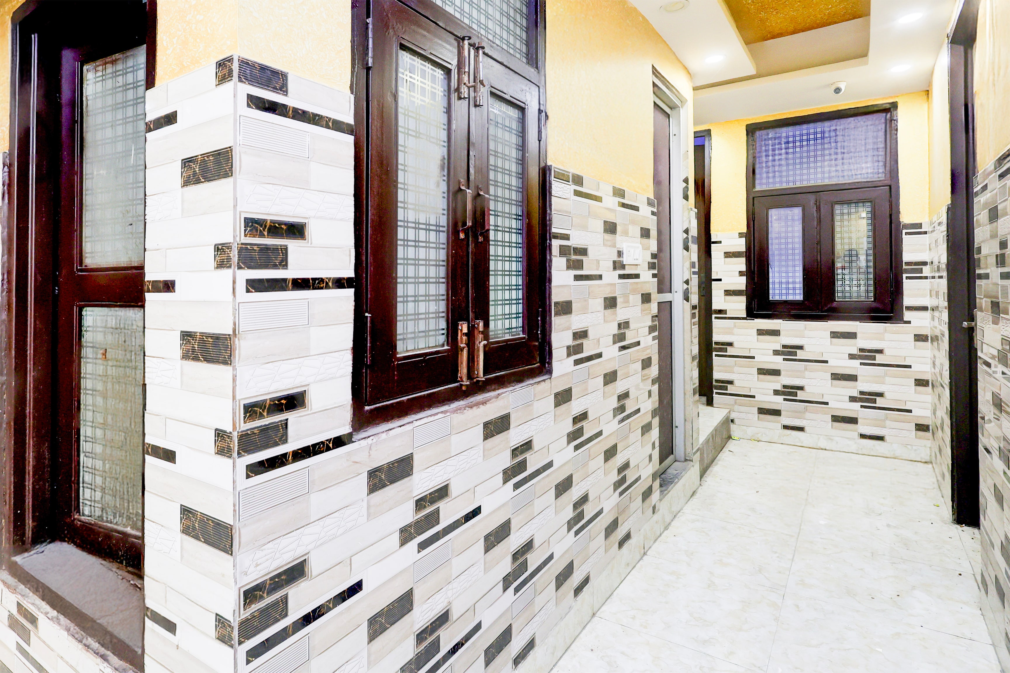 Super Hotel O Fazalpur in Delhi