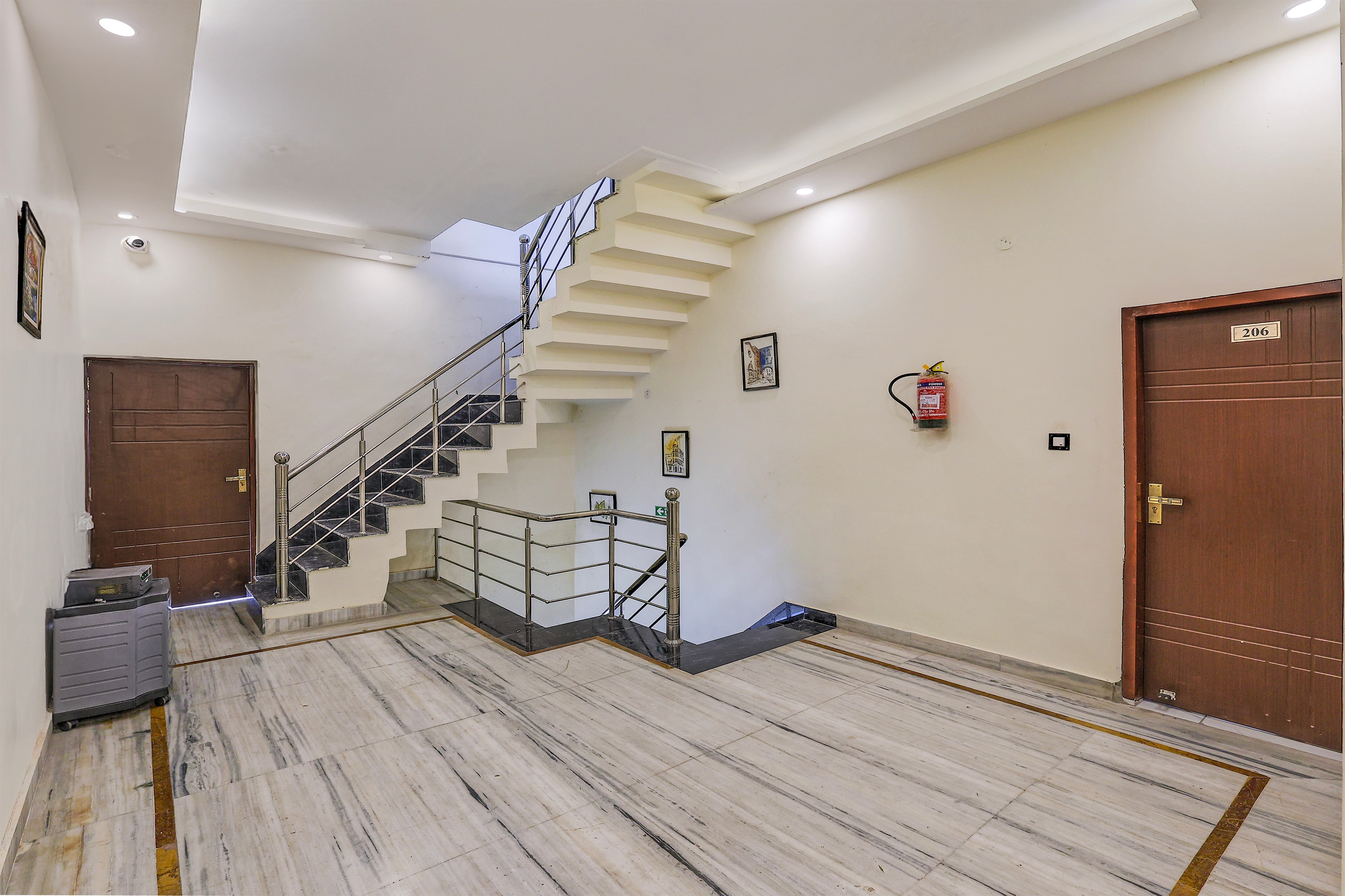 Super Hotel O Clock Tower Dehradun Formerly Dooncity Suites in Dehradun