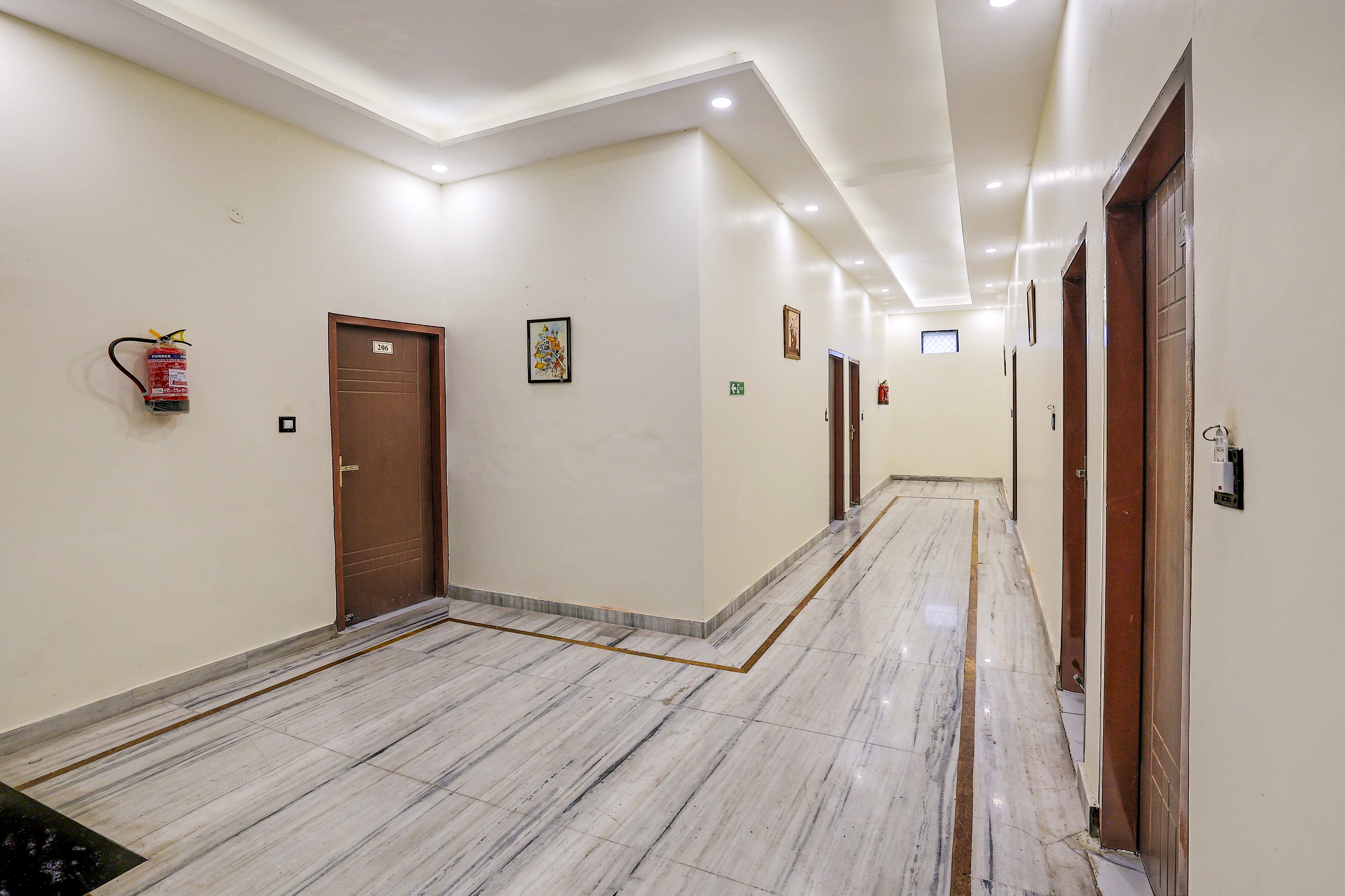 Super Hotel O Clock Tower Dehradun Formerly Dooncity Suites in Dehradun