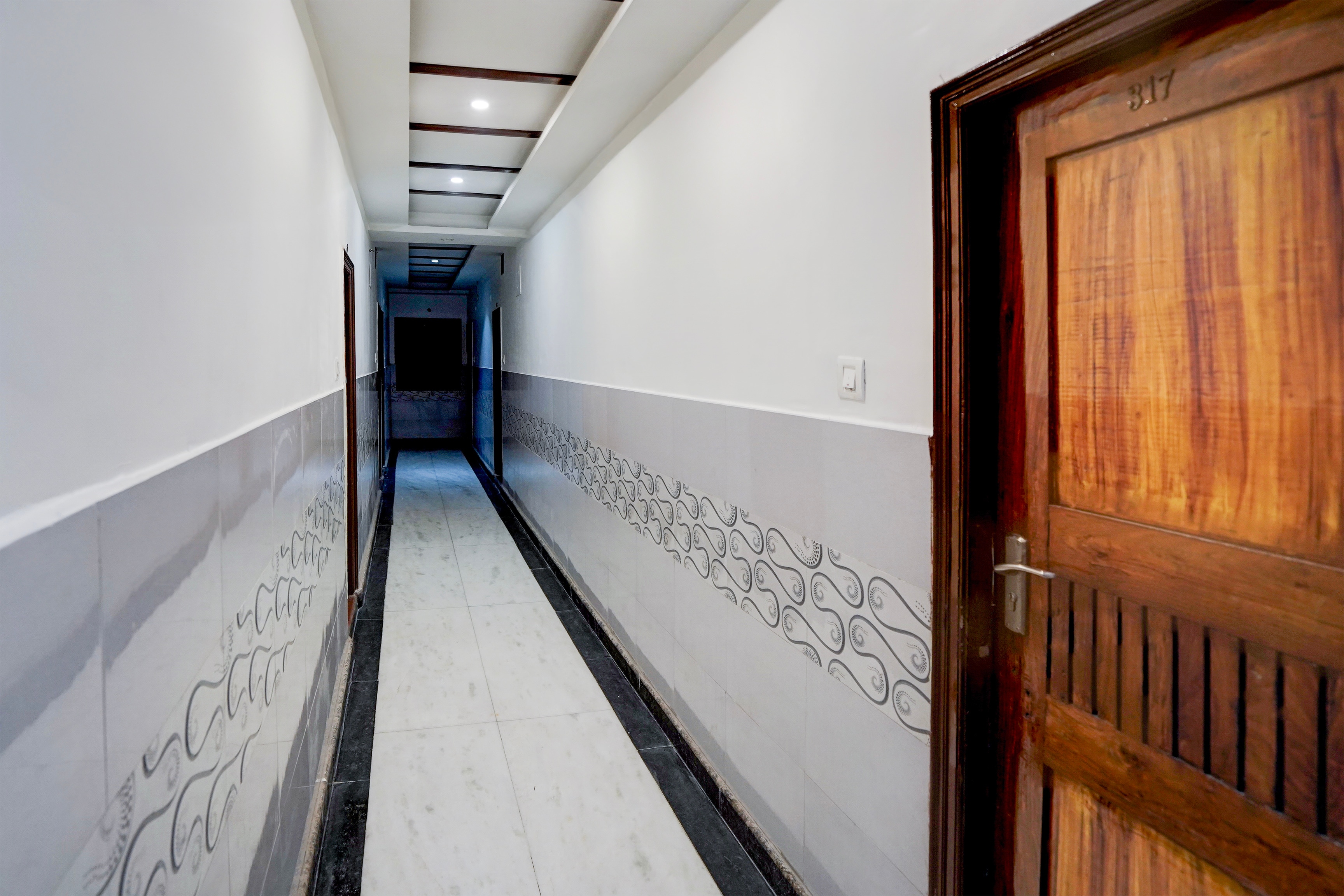 Super Collection O Kanpur Central Railway Junction Formerly Maharaja Palace  in Kanpur