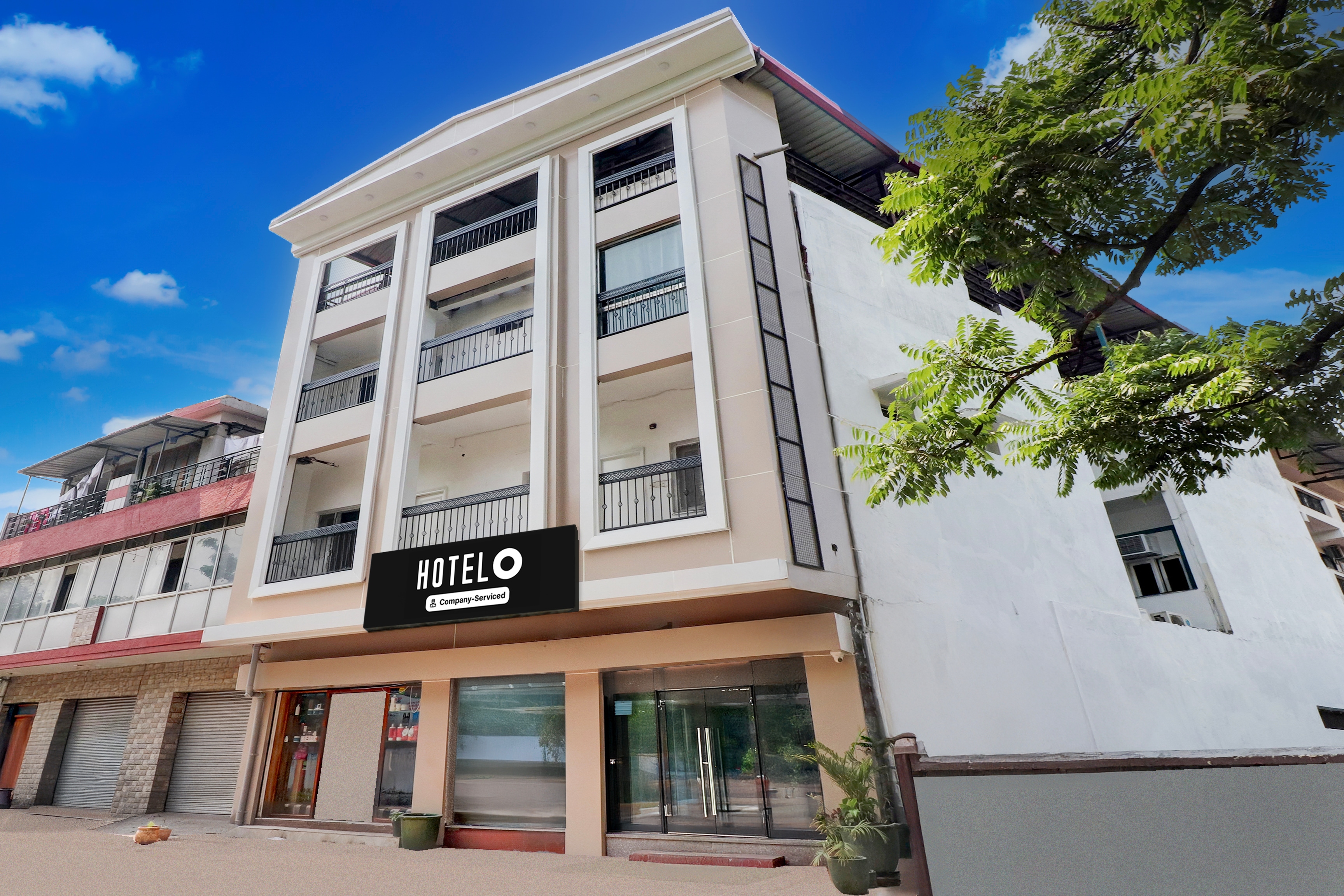 Super Hotel O Tehsil Chowk Doon Hospital Formerly Hotel Comfort in Dehradun