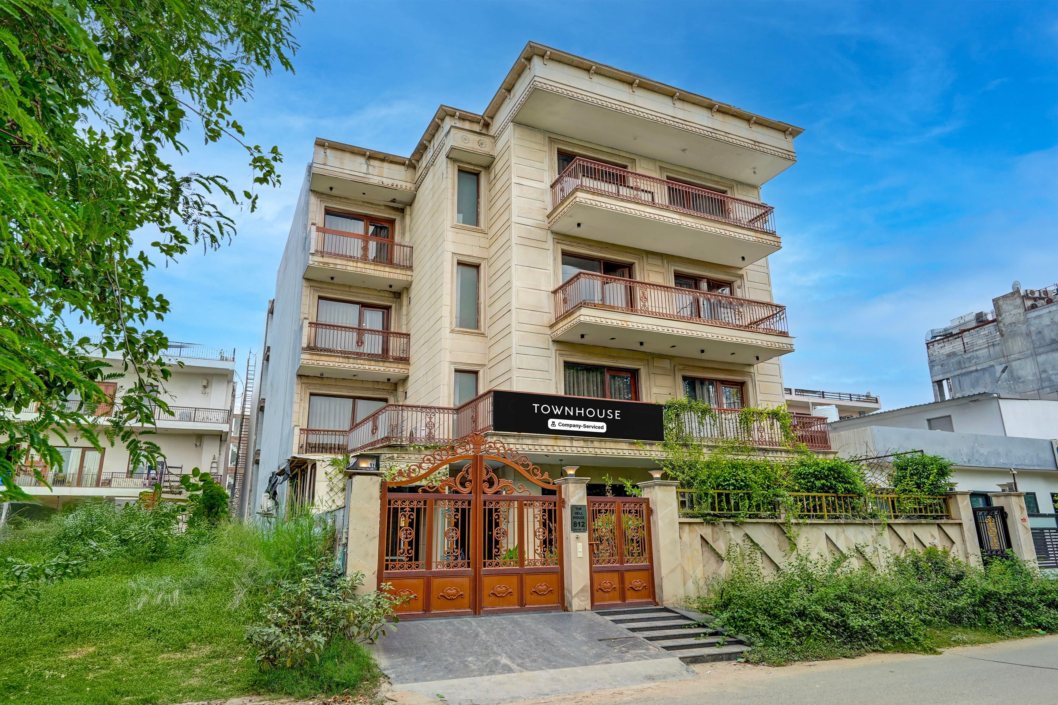 Super Townhouse Sector 47 Near Medanta in Gurgaon