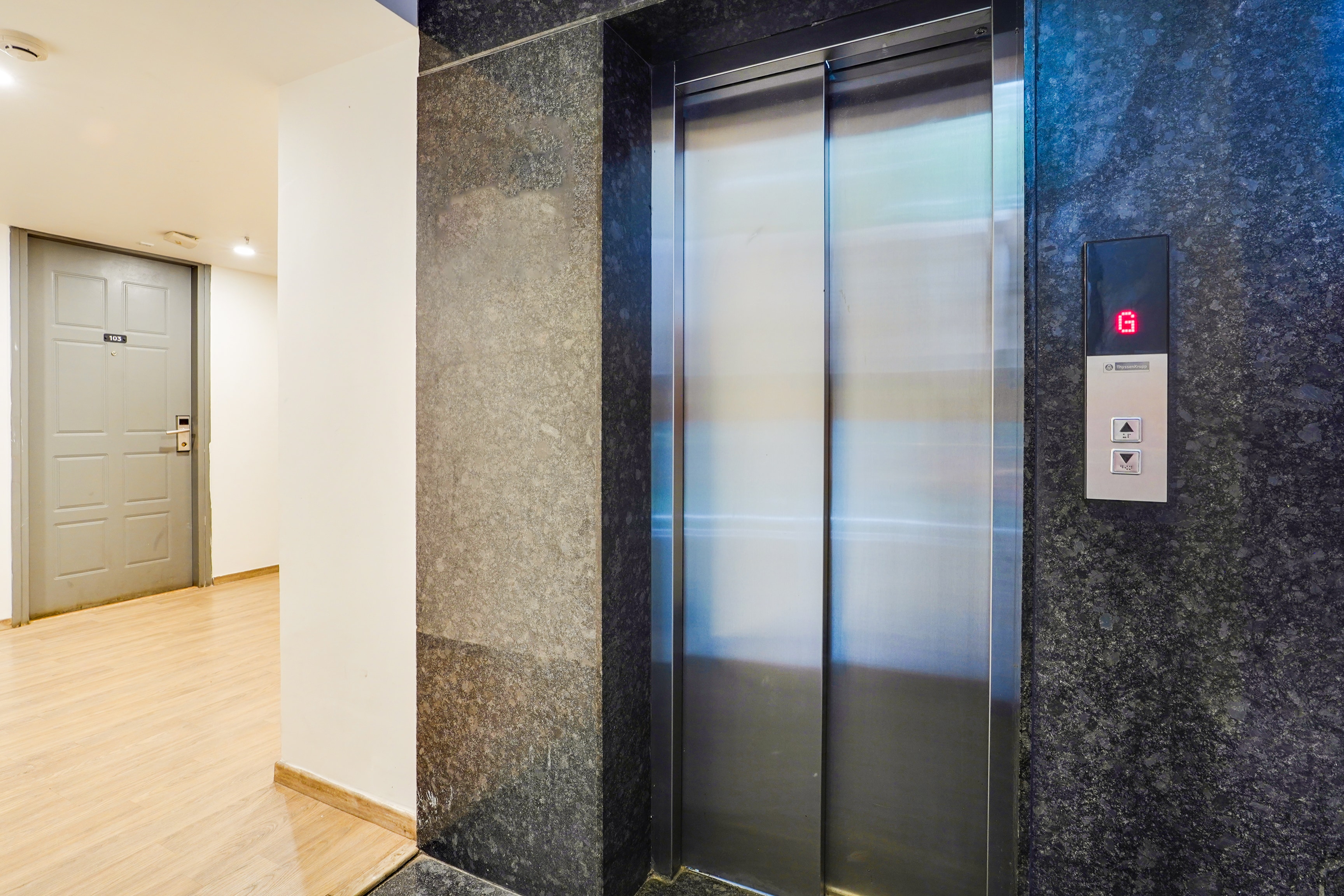 Super Townhouse Oak Indiranagar in Bangalore