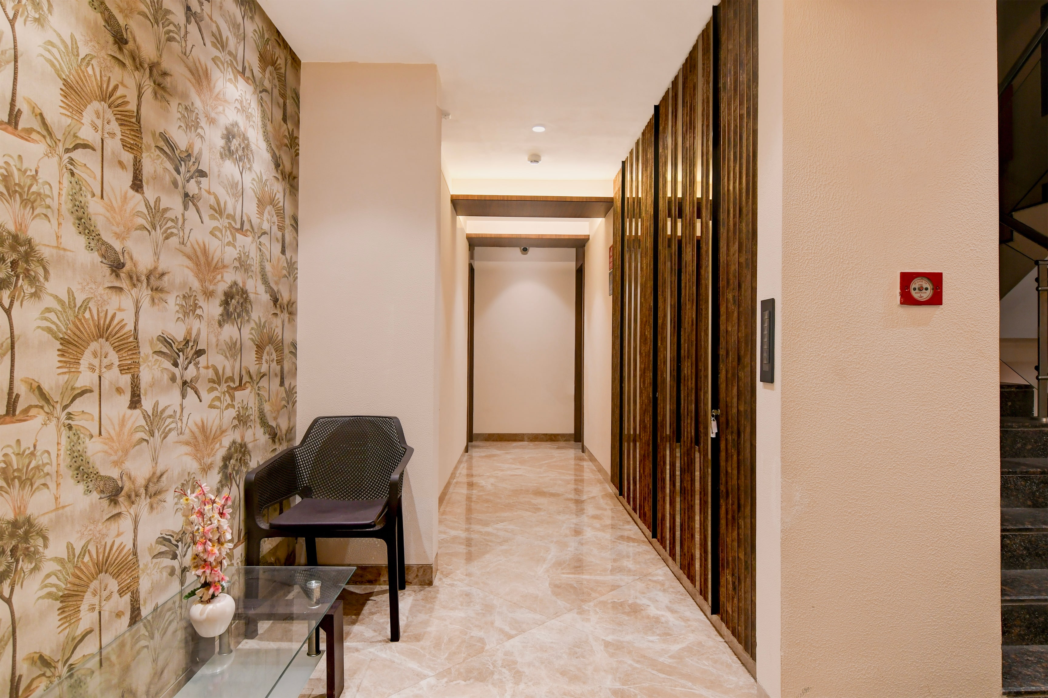 Super Townhouse Oak DLF Newtown Bus Terminal in Kolkata