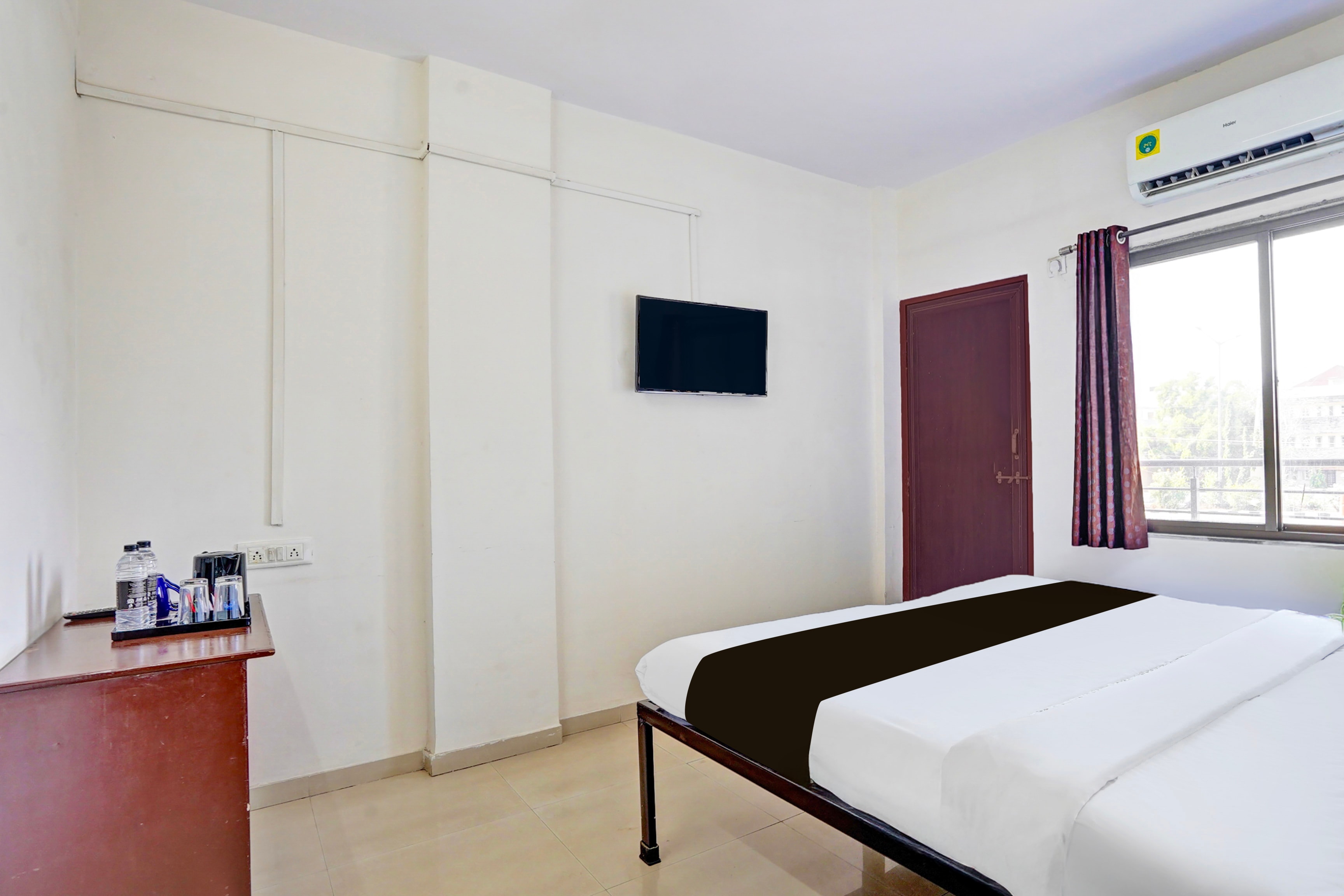 Super Hotel O Rane Nagar formerly Shree Mangal Complex in Nashik