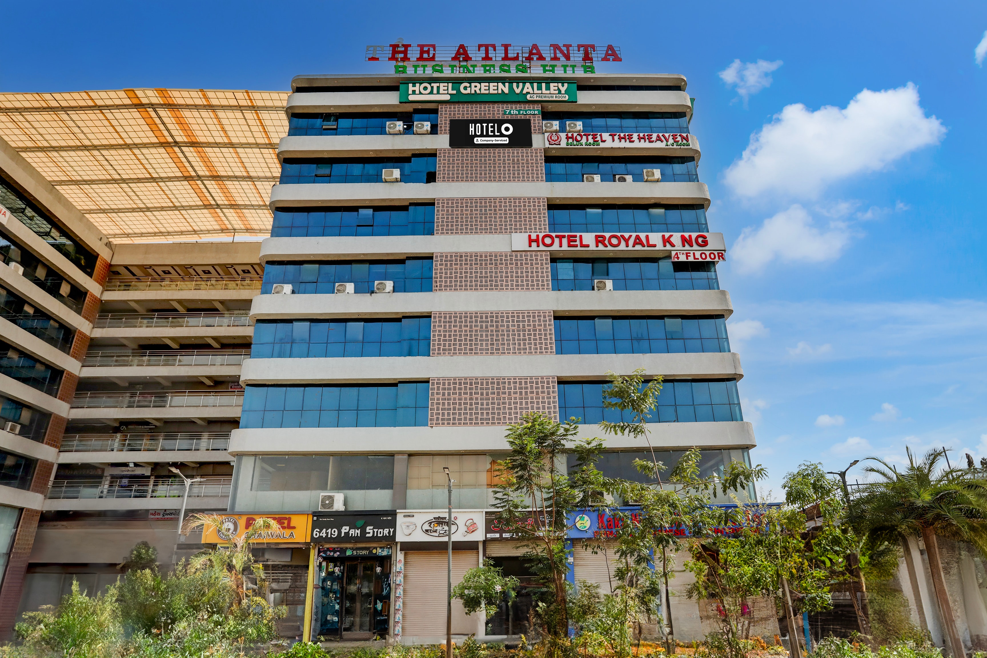 Super Hotel O Nana Chiloda Near Airport Formerly Green Valley in Ahmedabad