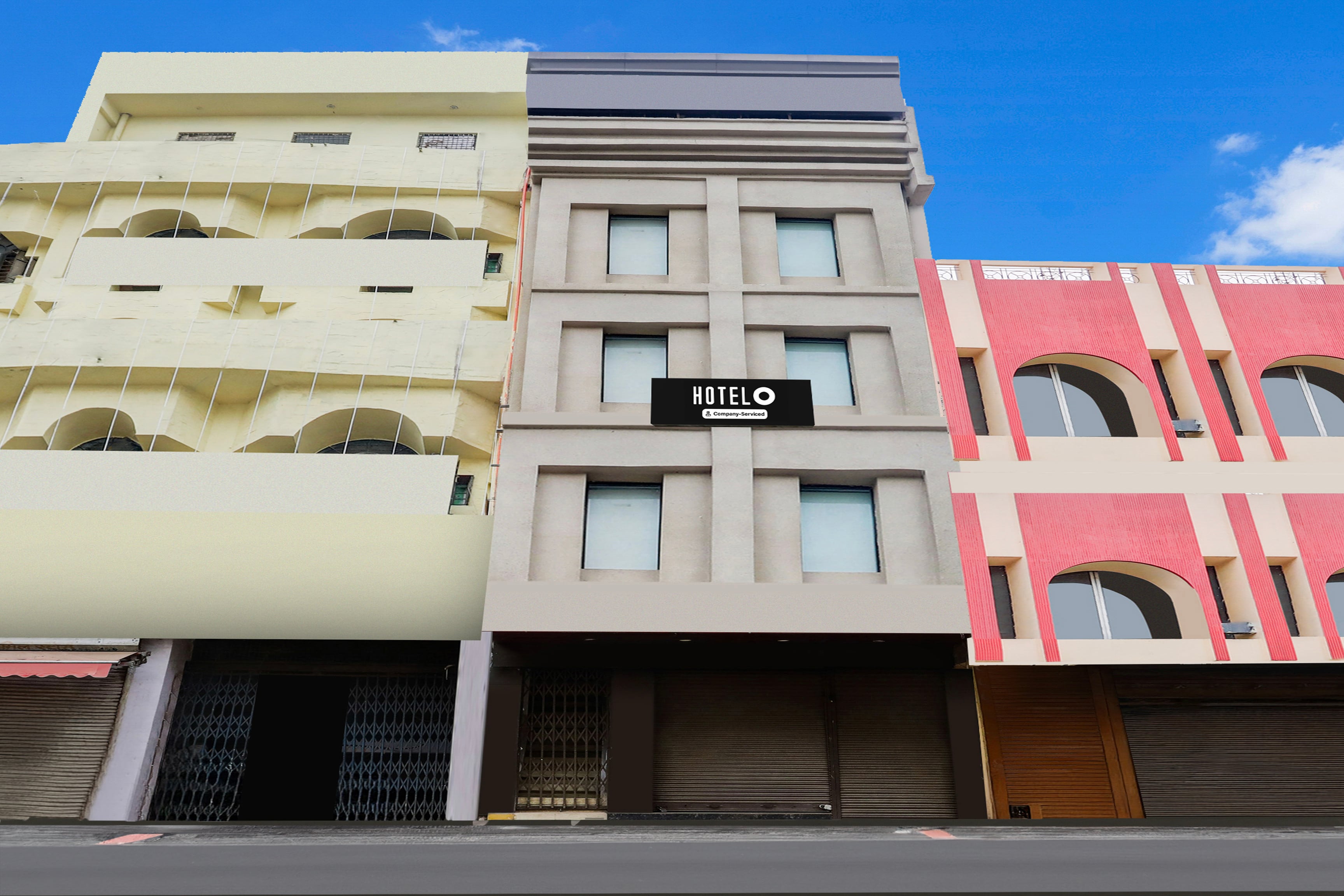 Super Hotel O Vivekanand Marg in Prayagraj