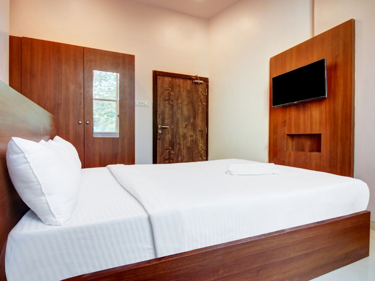 Hotel Nirvana Grace in Mumbai