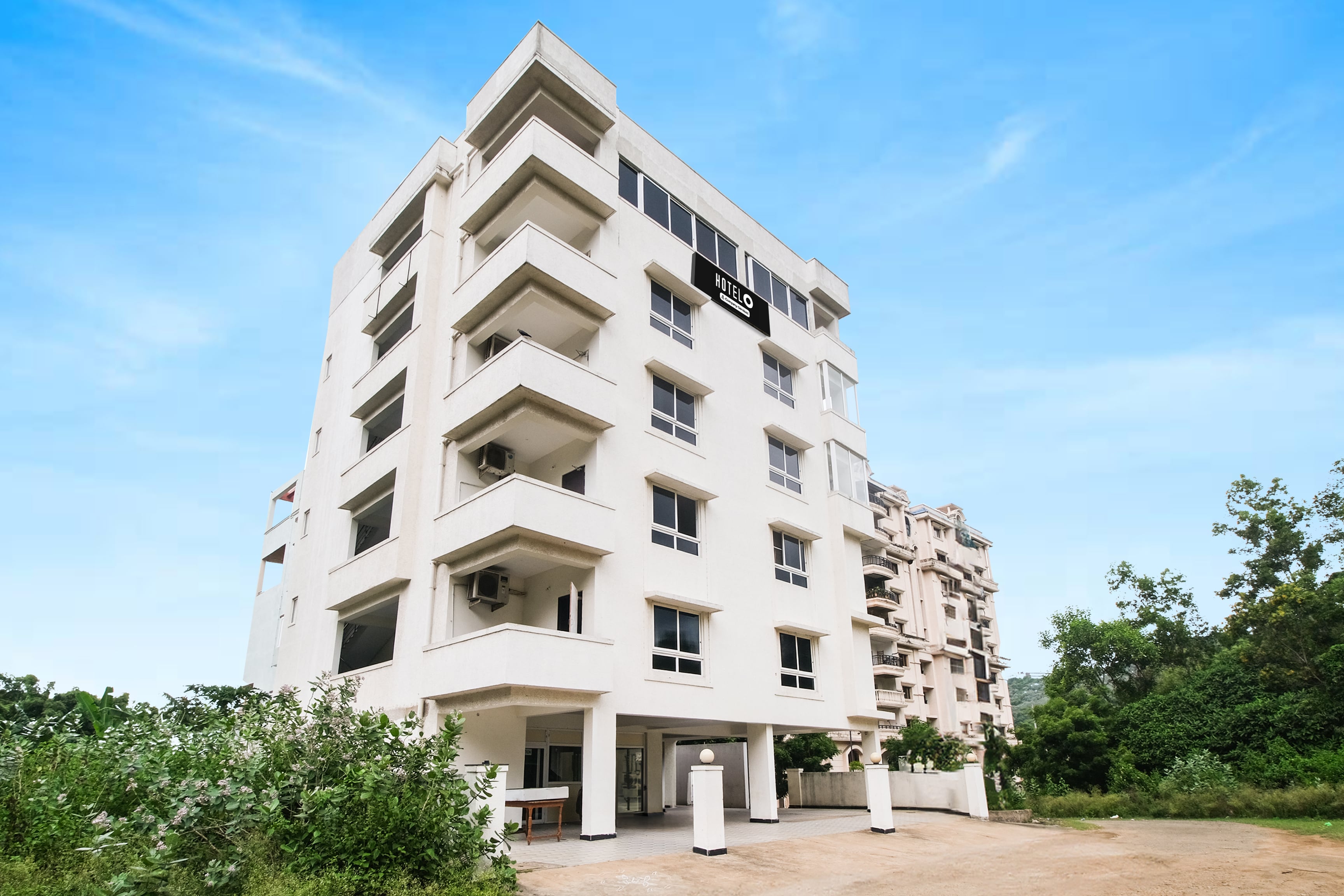 Super Hotel O Vizag IT Hill Rushikonda in Visakhapatnam