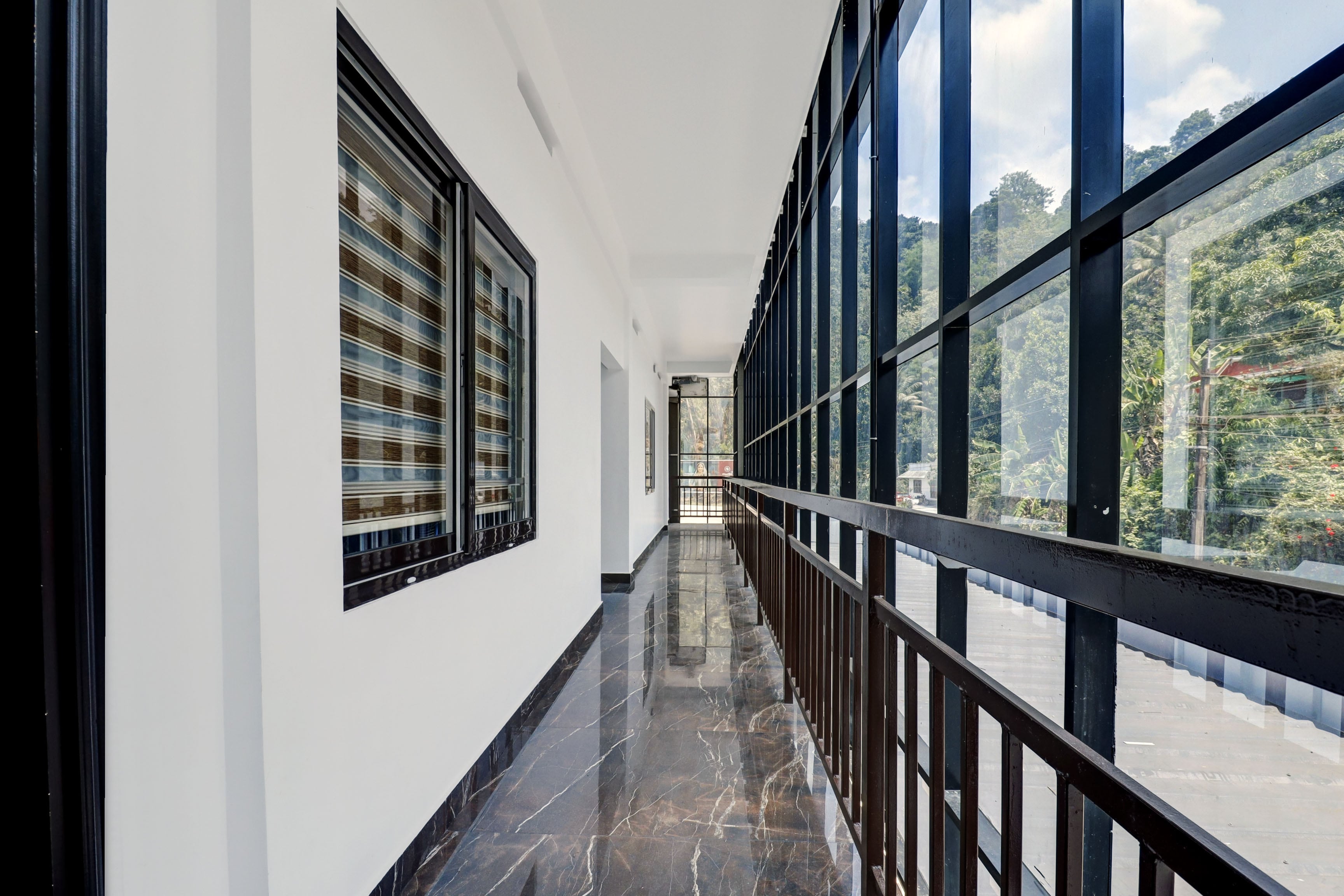 Collection O Munnar in Munnar