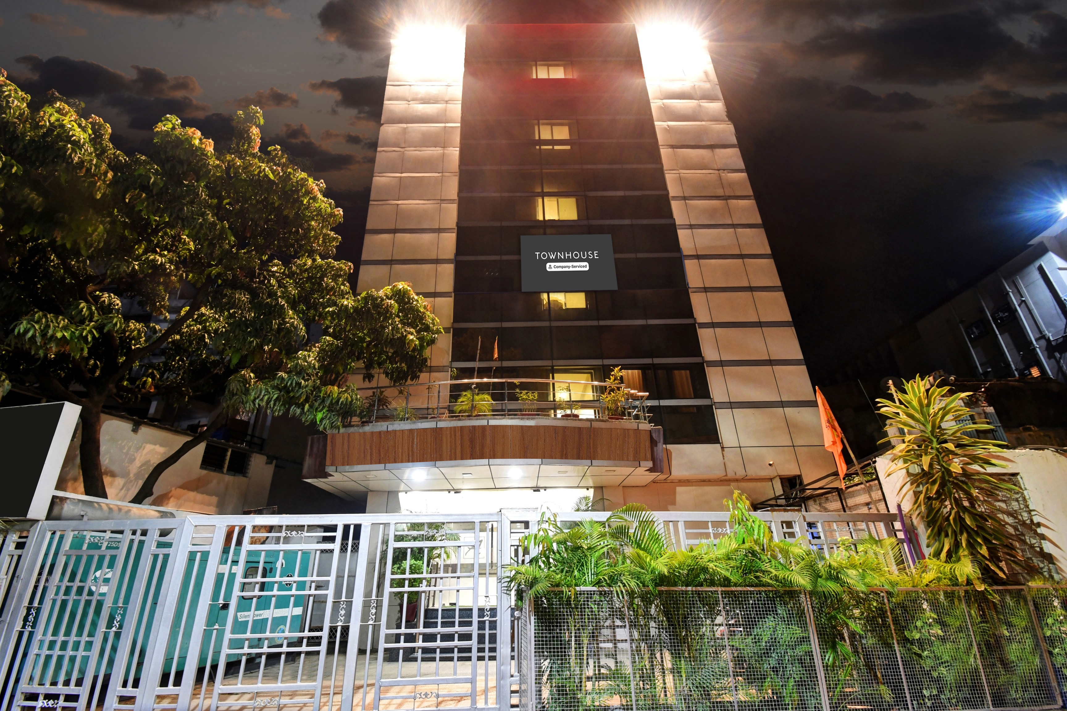 Super Townhouse Ranchi Near Railway Station in Ranchi