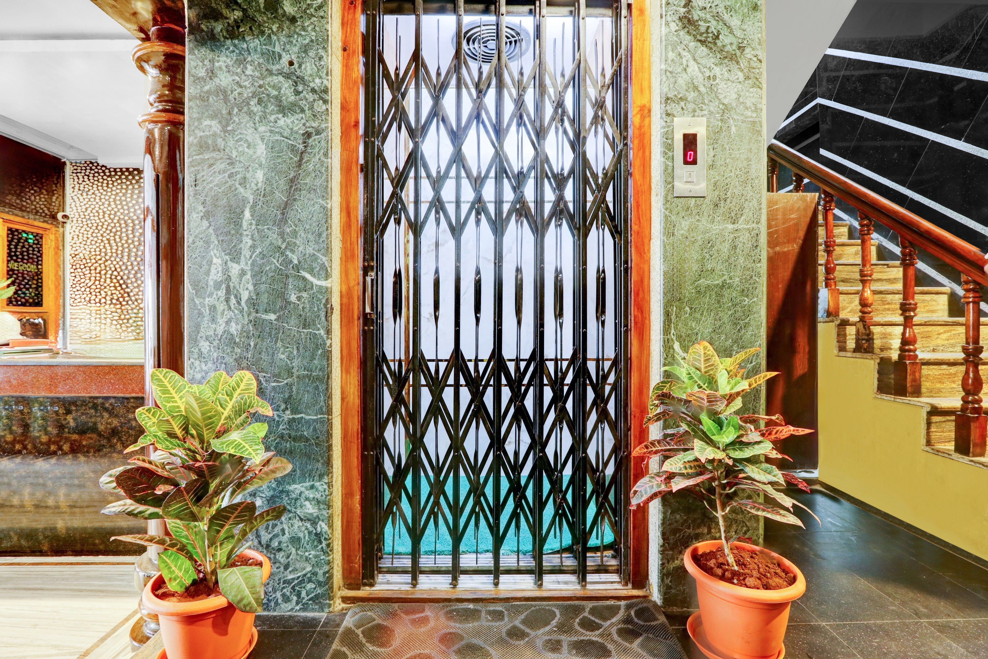 Super Hotel O Hanuman Pet Near Railway Station in Vijayawada