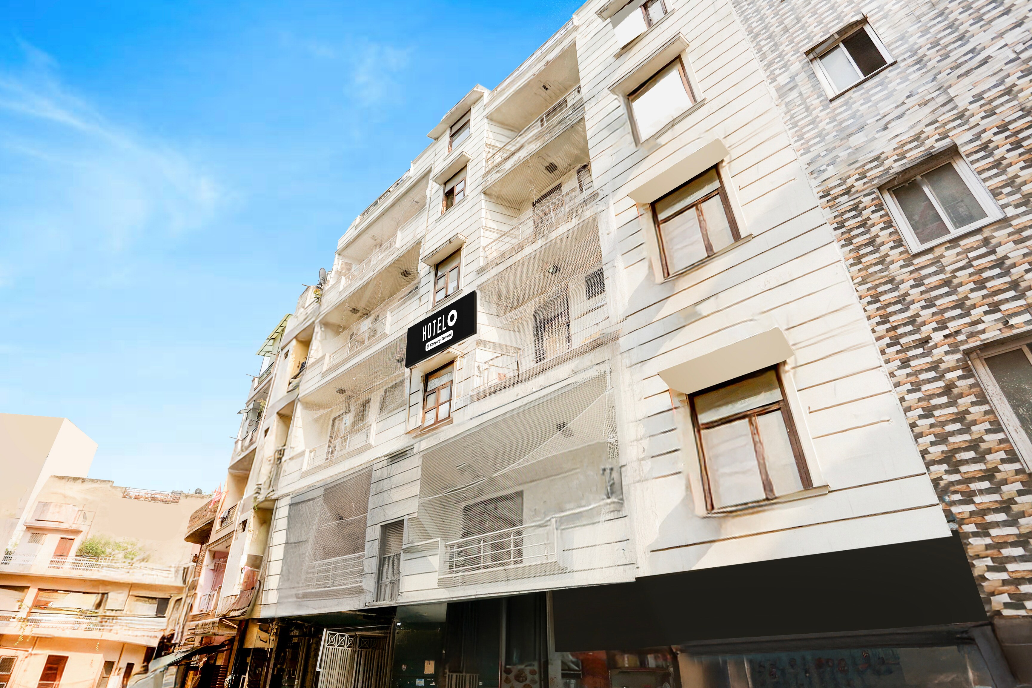 Super Hotel O East Punjabi Bagh Near Metro Station in Delhi