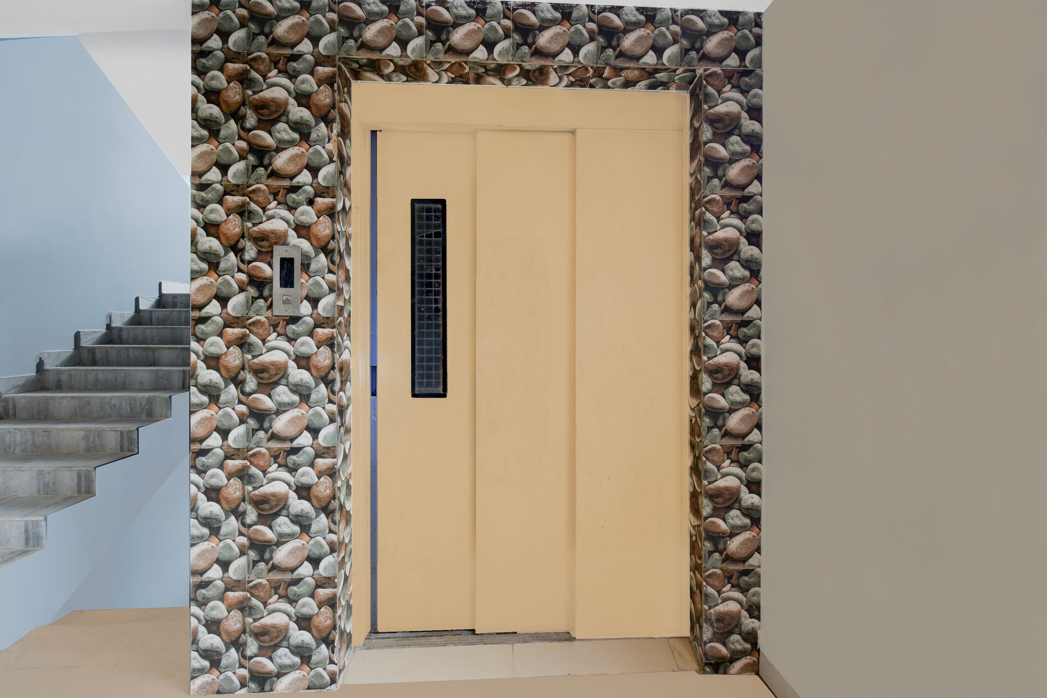 Super Townhouse Cherlapally Bus Terminal Formerly Hotel Chakripuram in Hyderabad