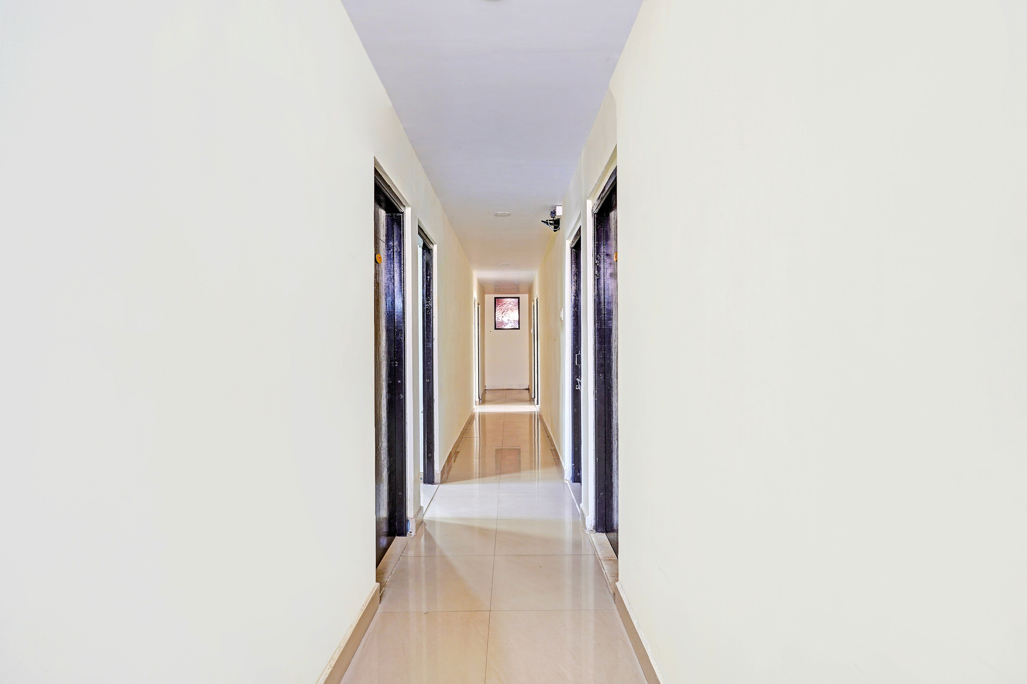 Super Collection O Guduvancheri Railway Station in Gurgaon