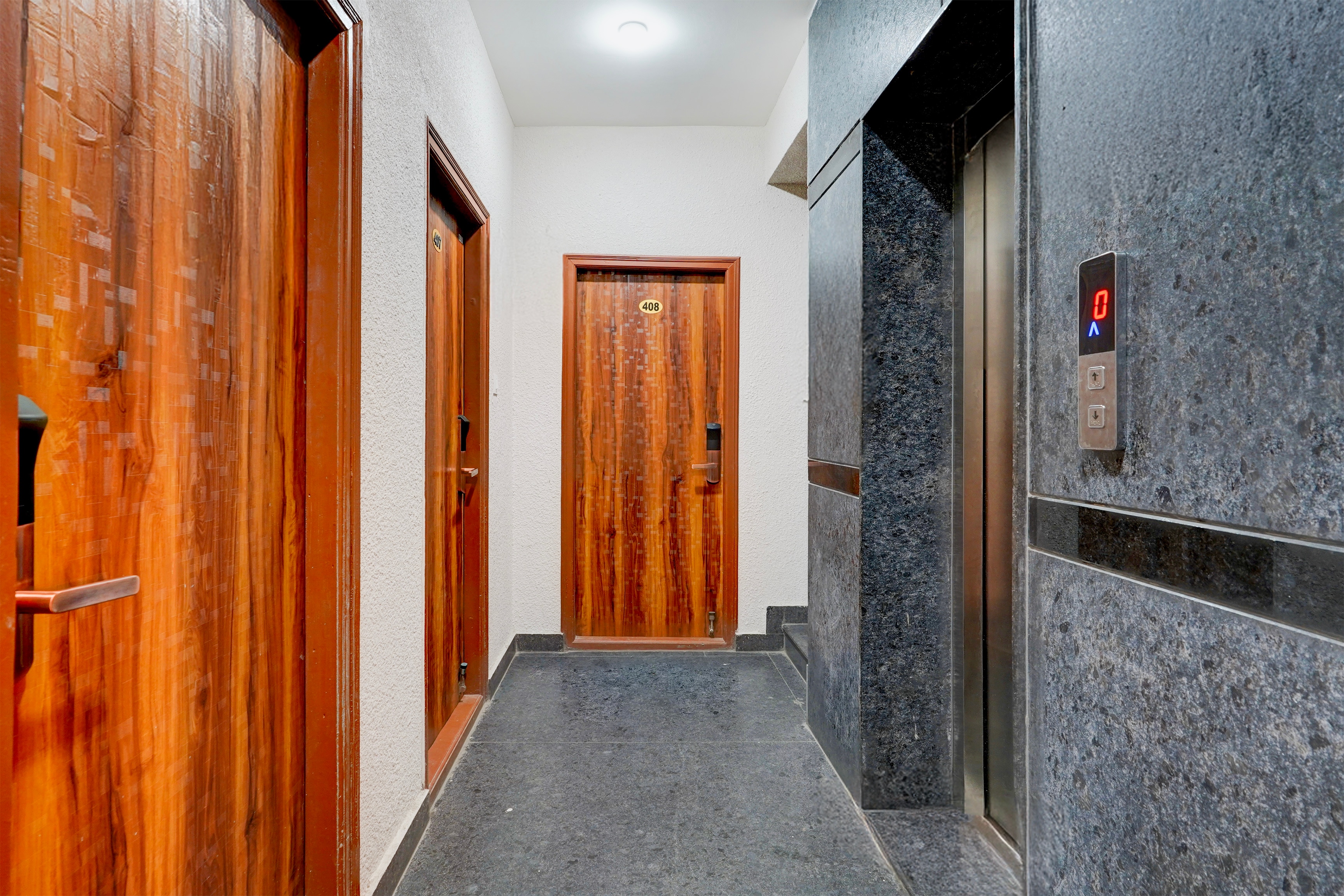 Super Townhouse Marathahalli KLM Fashion Mall Formerly Hotel Avenue in Bangalore