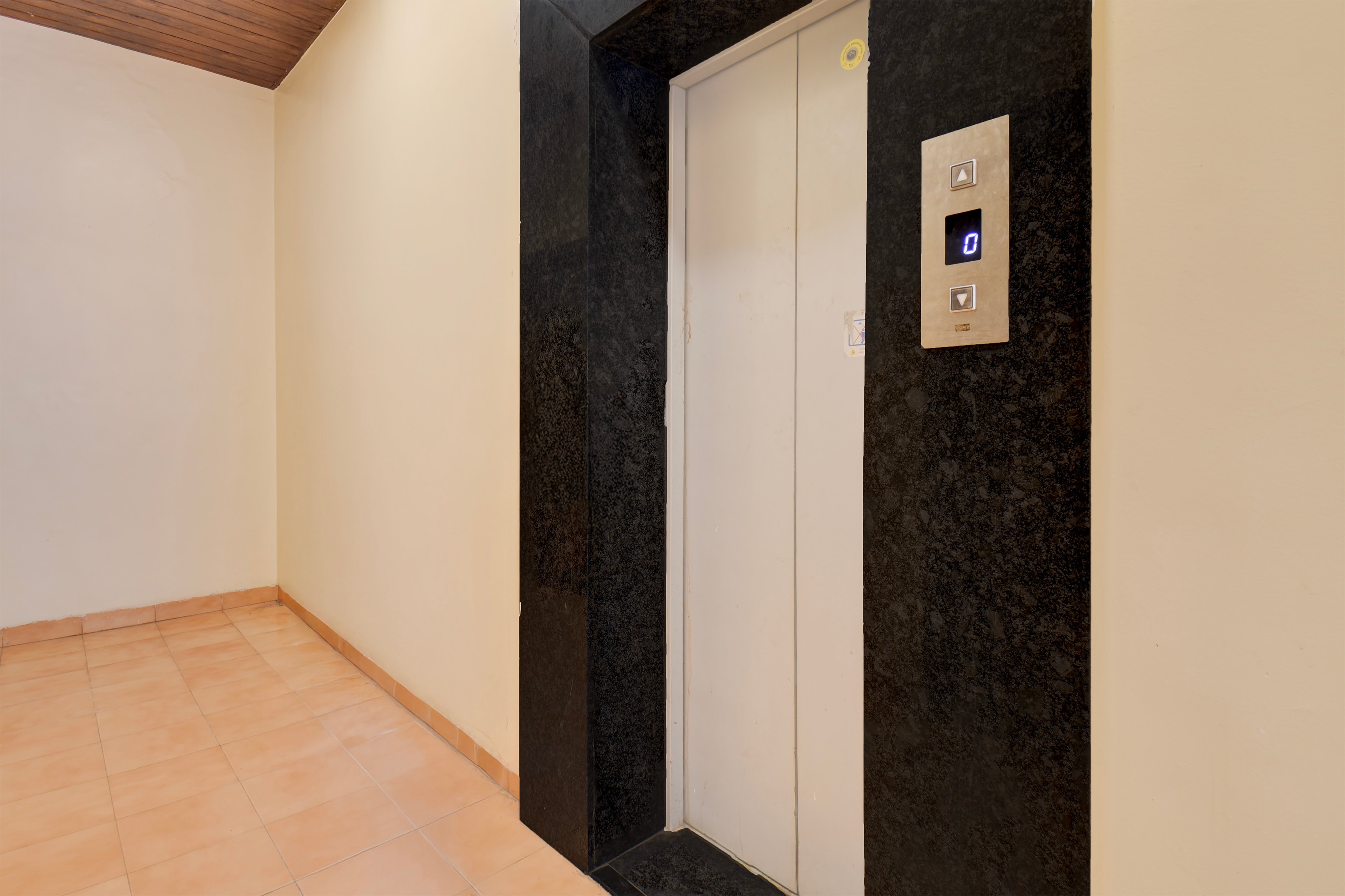 Super Townhouse Oak Sinhgad Road Crossway Formerly Popular Hotel in Pune