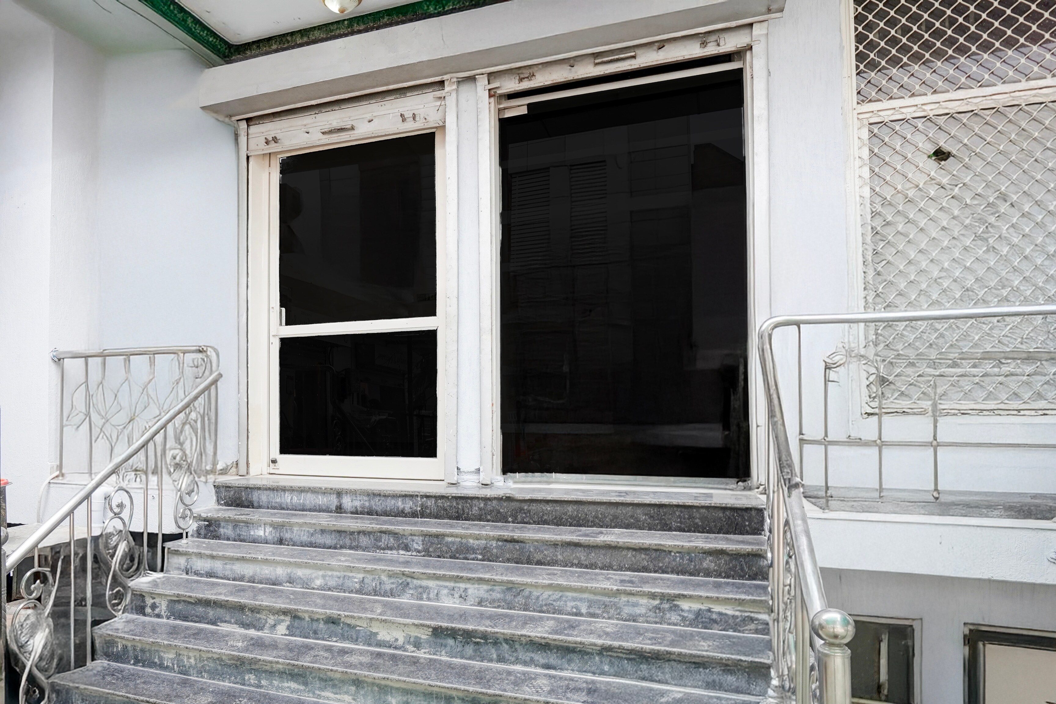 Super Collection O Kiran Path Formerly The Tulip Prime Stays in Jaipur