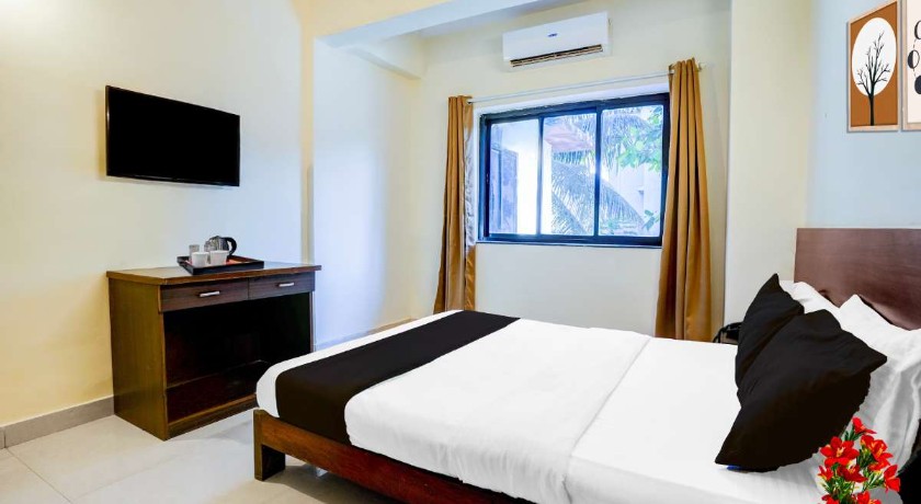 Super Collection O Panjim Near Miramar Beach in Goa