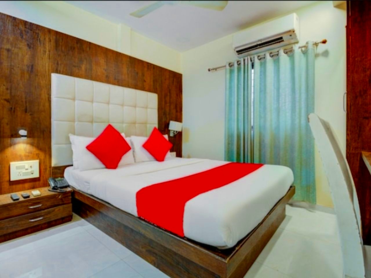 Hotel Avenue in Mumbai