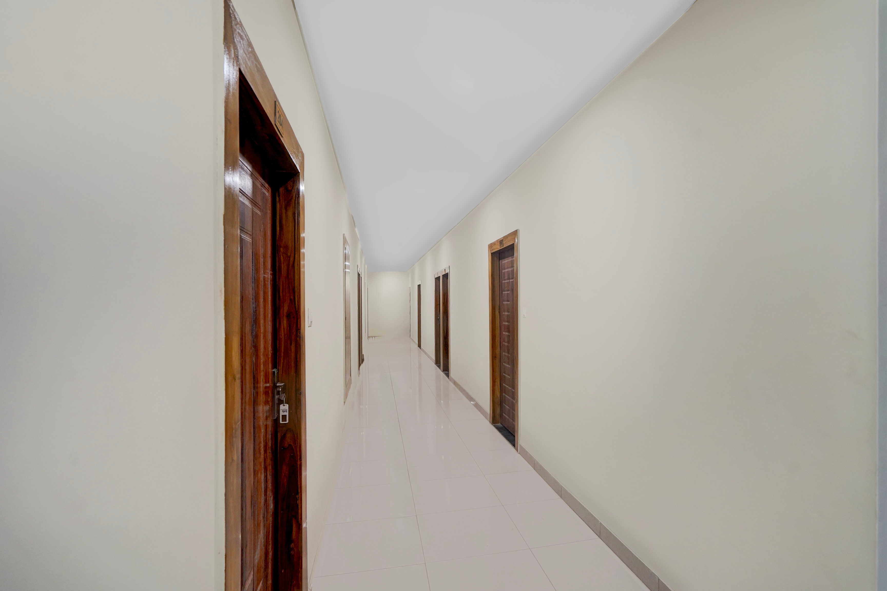 Super Townhouse Varanasi City Station Formerly S Kumar Inn in Varanasi