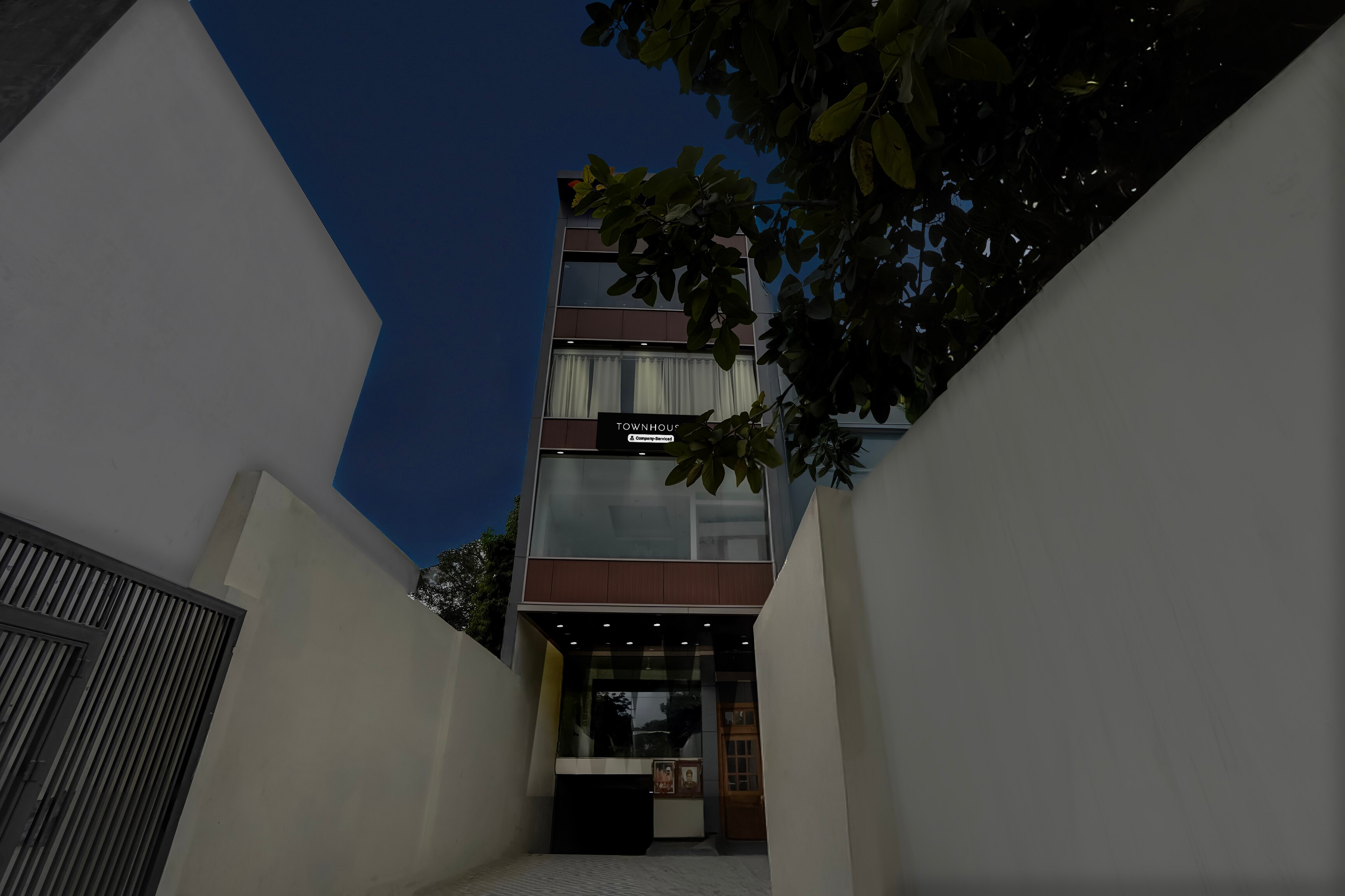 Super Townhouse Varanasi City Station Formerly S Kumar Inn in Varanasi