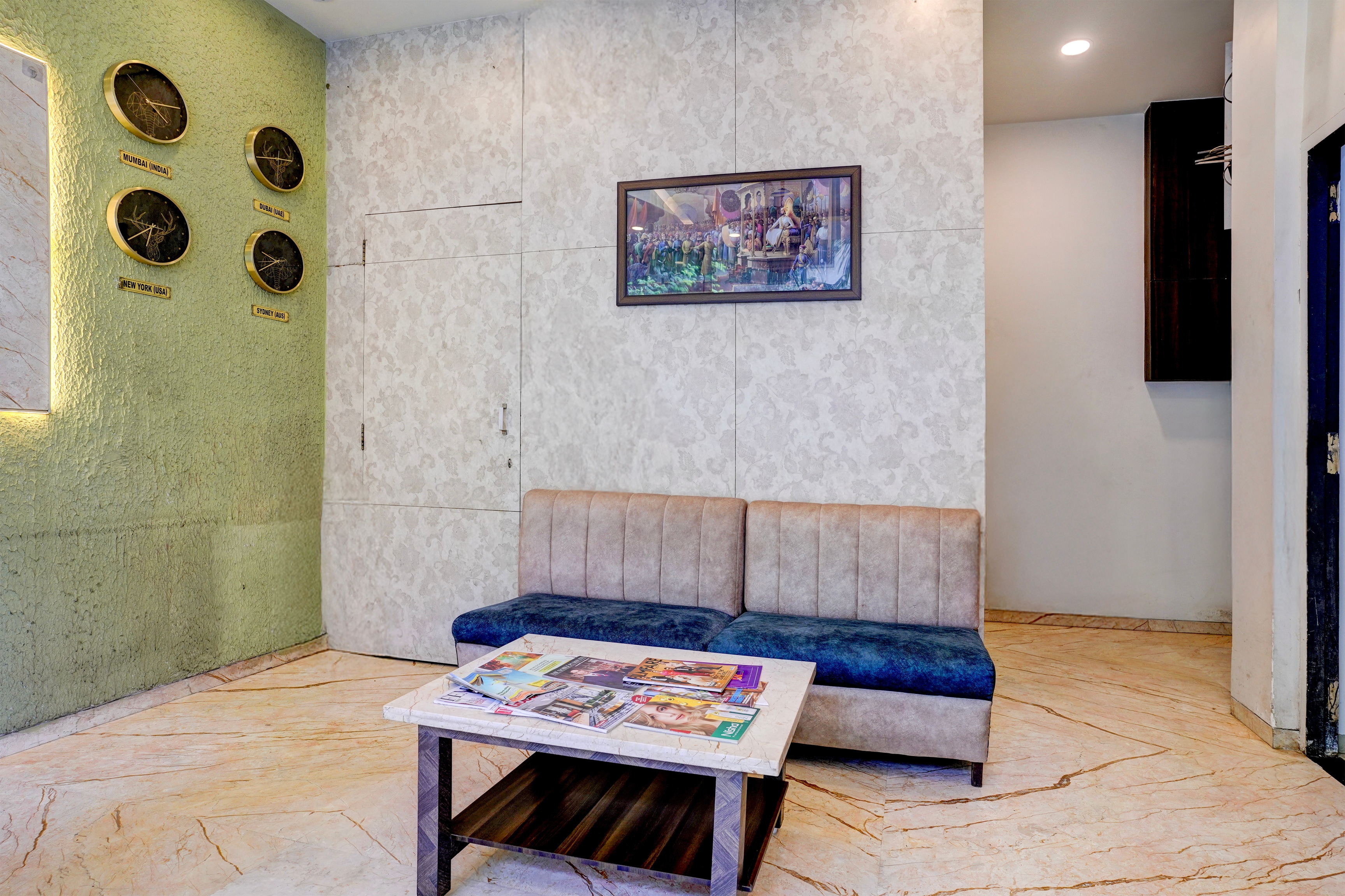 Super Collection O Sanpada Railway Junction in Navi Mumbai