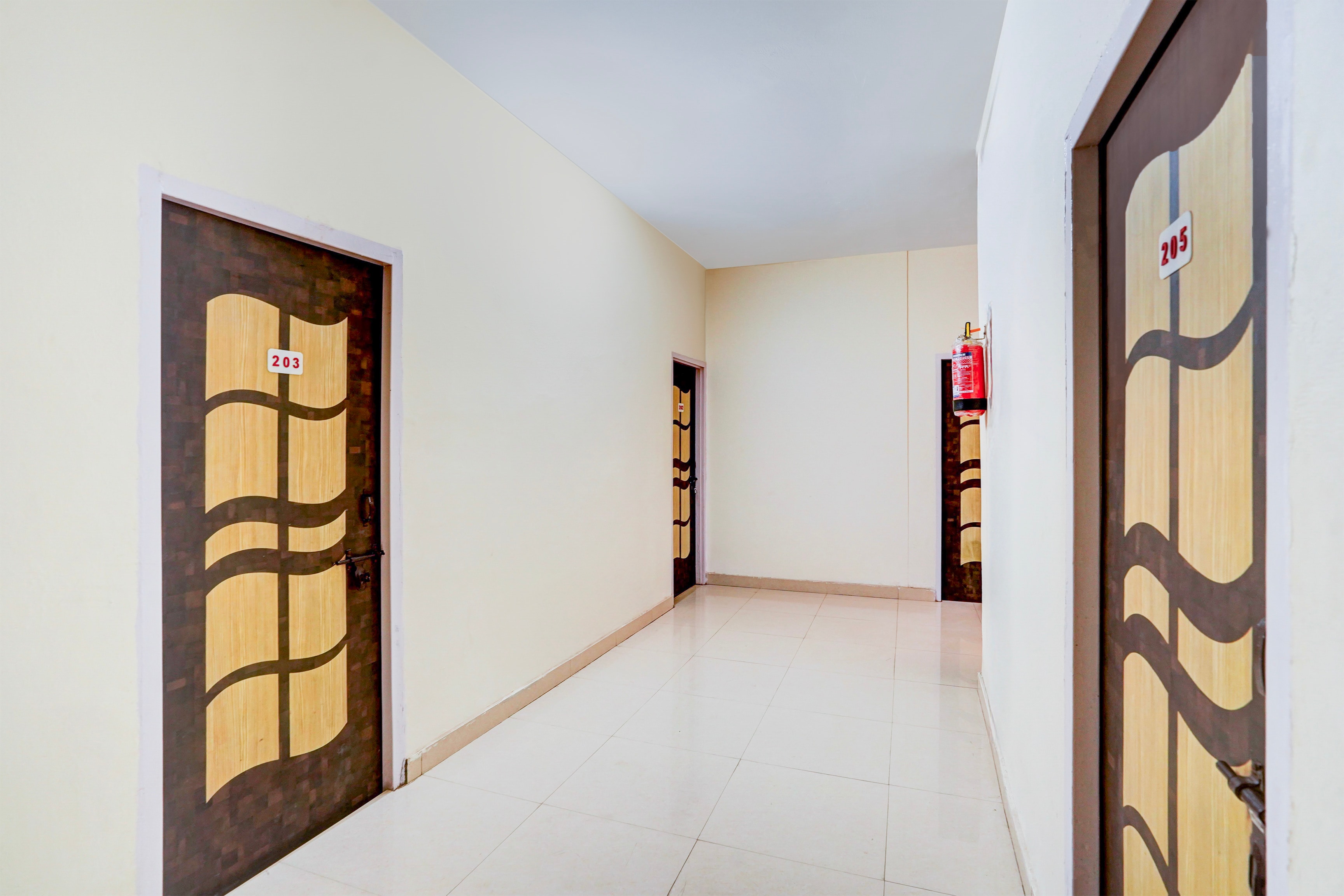 Super Hotel O Sudhowala Near Nanda ki Chowk in Dehradun