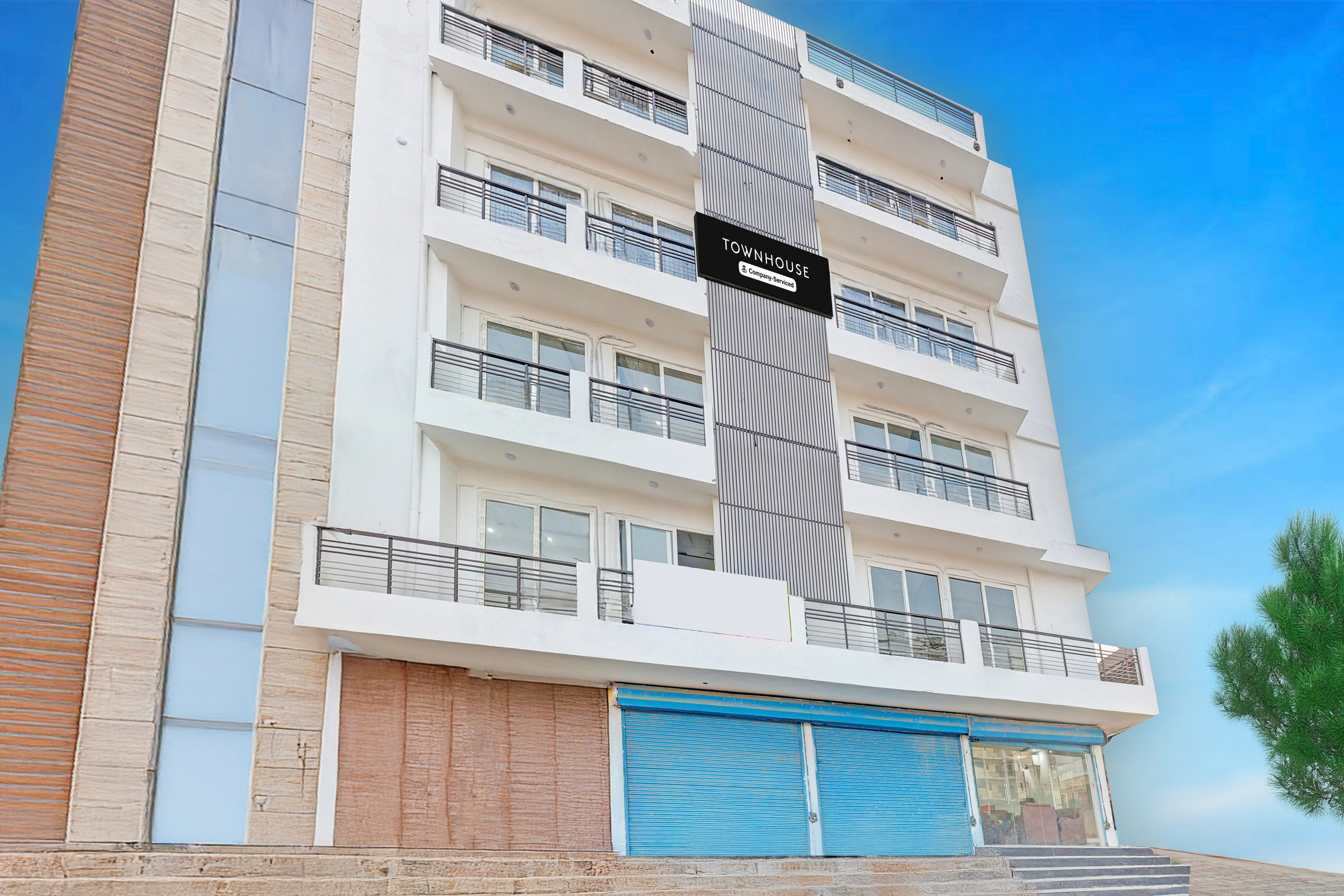 Super Townhouse Sector 62 Gurgaon Near World Mark in Gurgaon