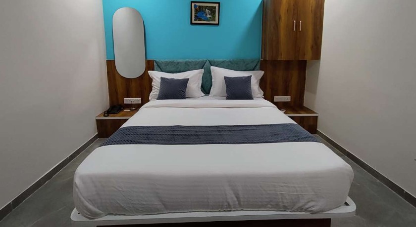 Hotel Lee Park in Ahmedabad