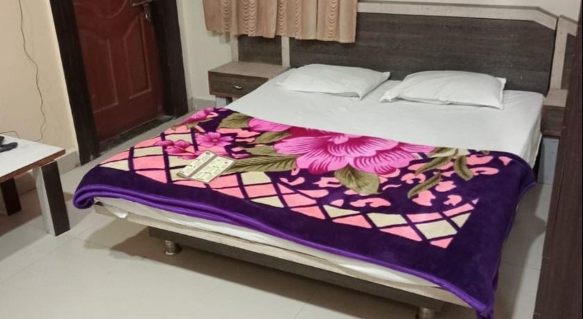 Hotel Gujarat Heritage in Ujjain