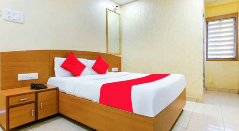 Hotel Red Palms in Mumbai