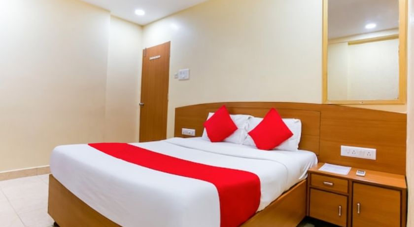 Hotel Red Palms in Mumbai