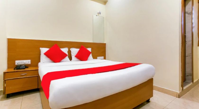 Hotel Red Palms in Mumbai